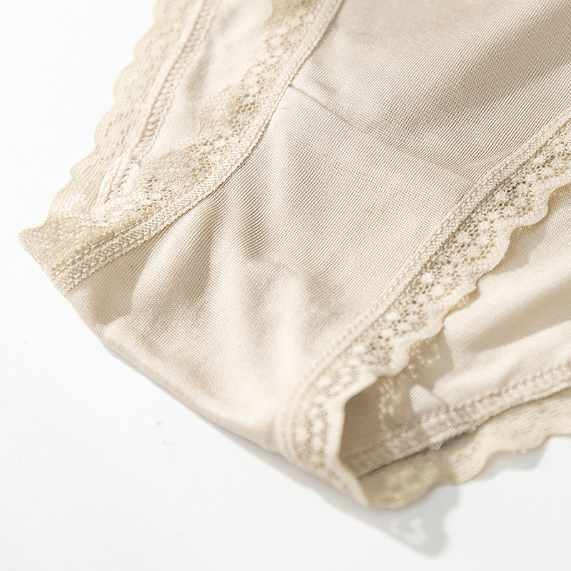 The Seamless Mulberry Silk Lace Triangle Panties - Image 4