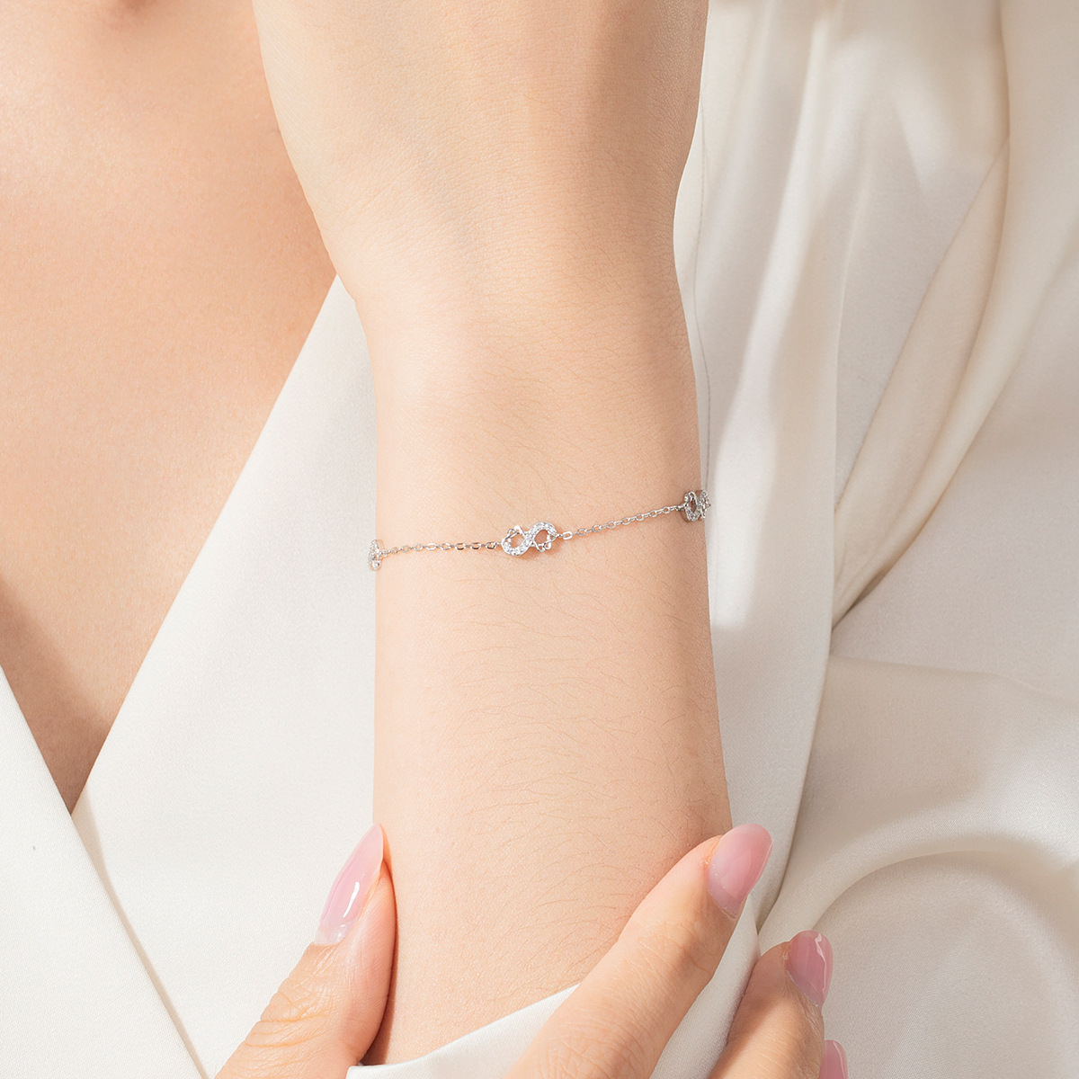The S925 Sterling Silver Mobius Bracelet - Image 2