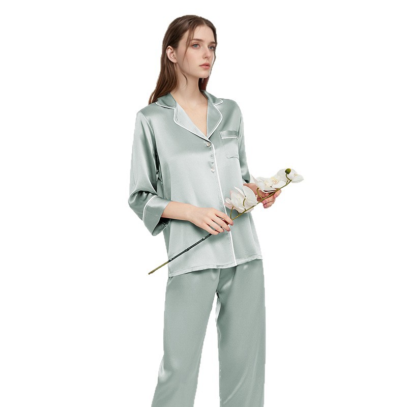 The 19 Momme 100% Mulberry Silk Pajama Set - Image 5