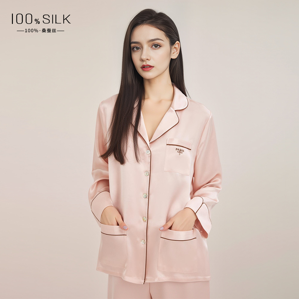 The 19 Momme 100% Mulberry Silk Lounge Set - Image 4