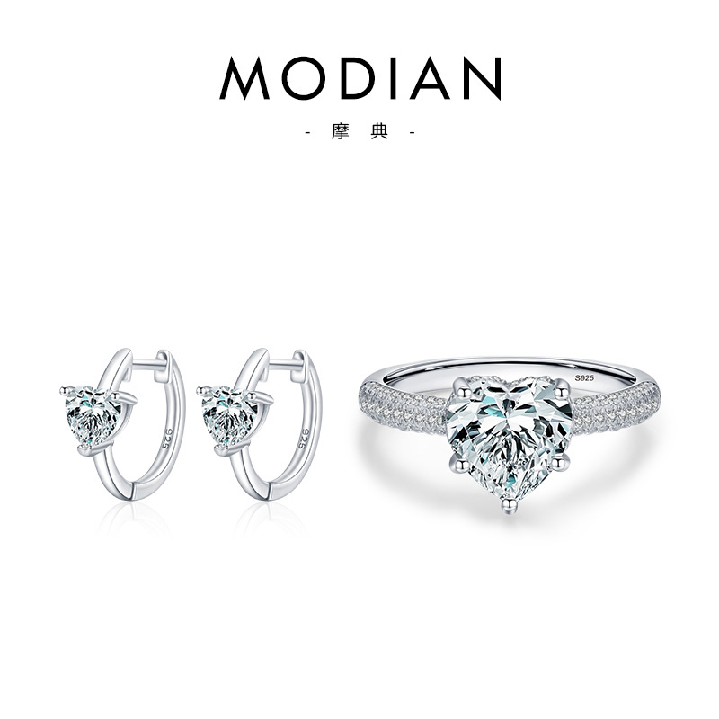 The Pure Silver Heart Ring and Ear Cuff Set - Image 5