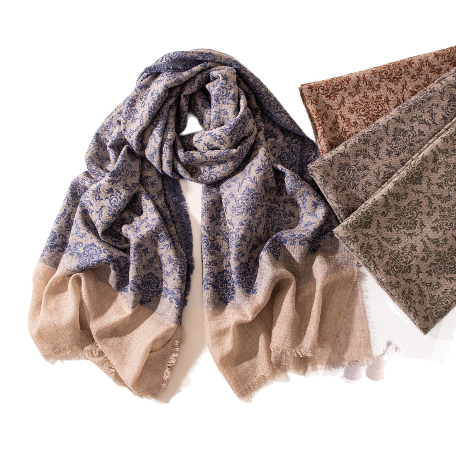 The Lightweight Jacquard Cashmere Shawl - Image 5