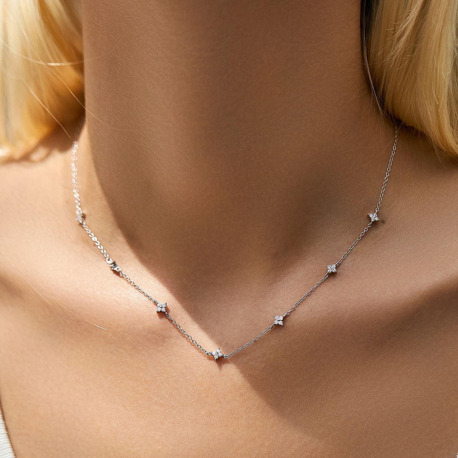 The S925 Sterling Silver Four Leaf Clover Rhinestone Necklace - Image 2