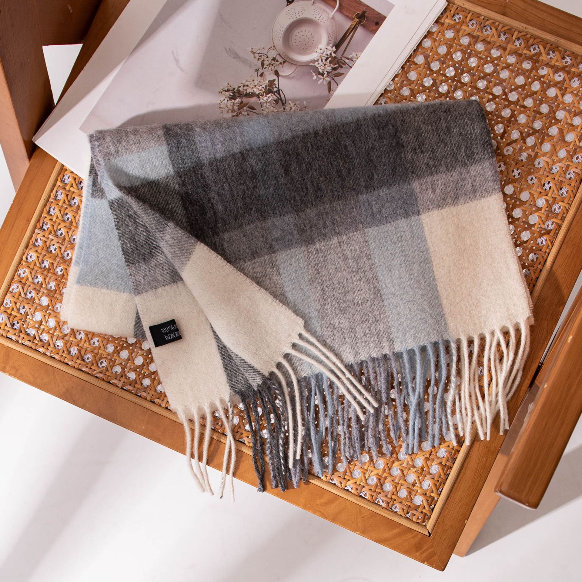 The 100% Wool Plaid Blue Scarf - Image 4