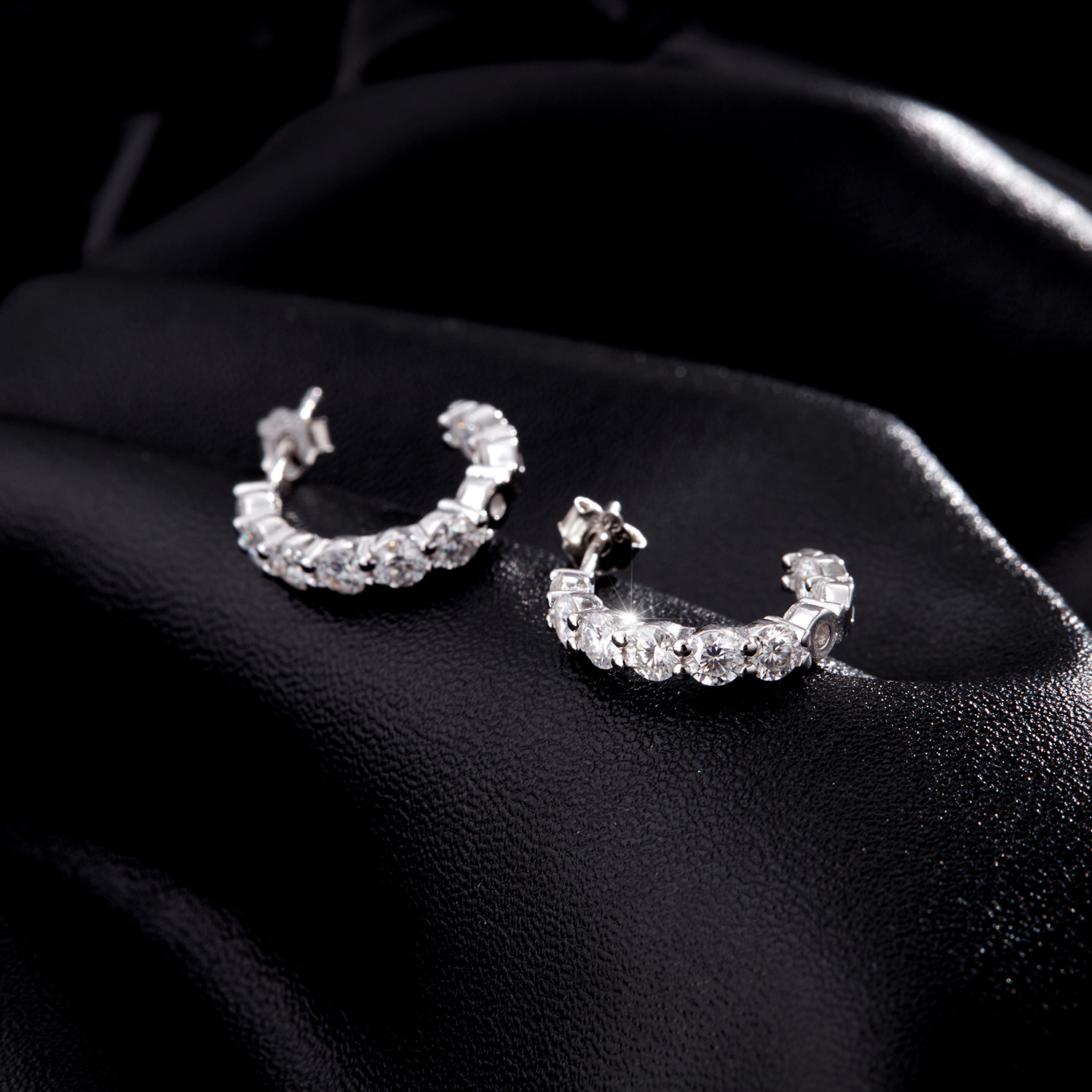 The D Color Moissanite S925 Silver C-Shape Earrings - Image 4