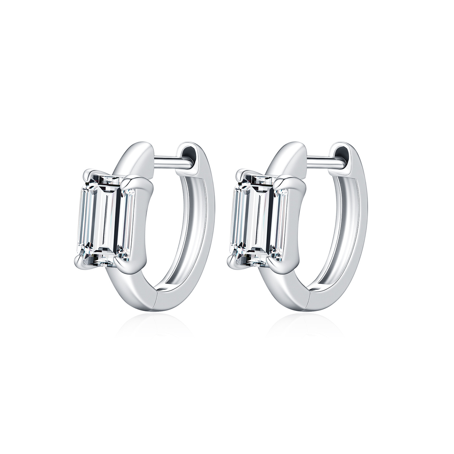 The S925 Sterling Silver Emerald Cut Moissanite Ear Cuff - Image 5