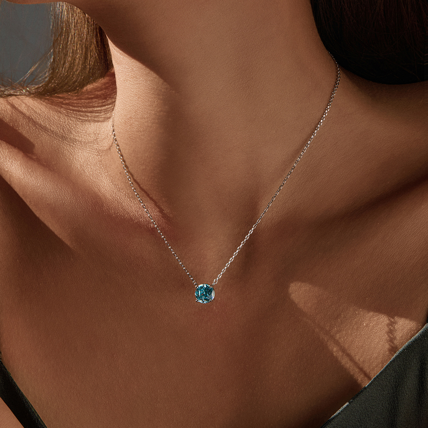 The S925 Silver Light Sea Blue Rose Cut Diamond Pendant Necklace - Image 2