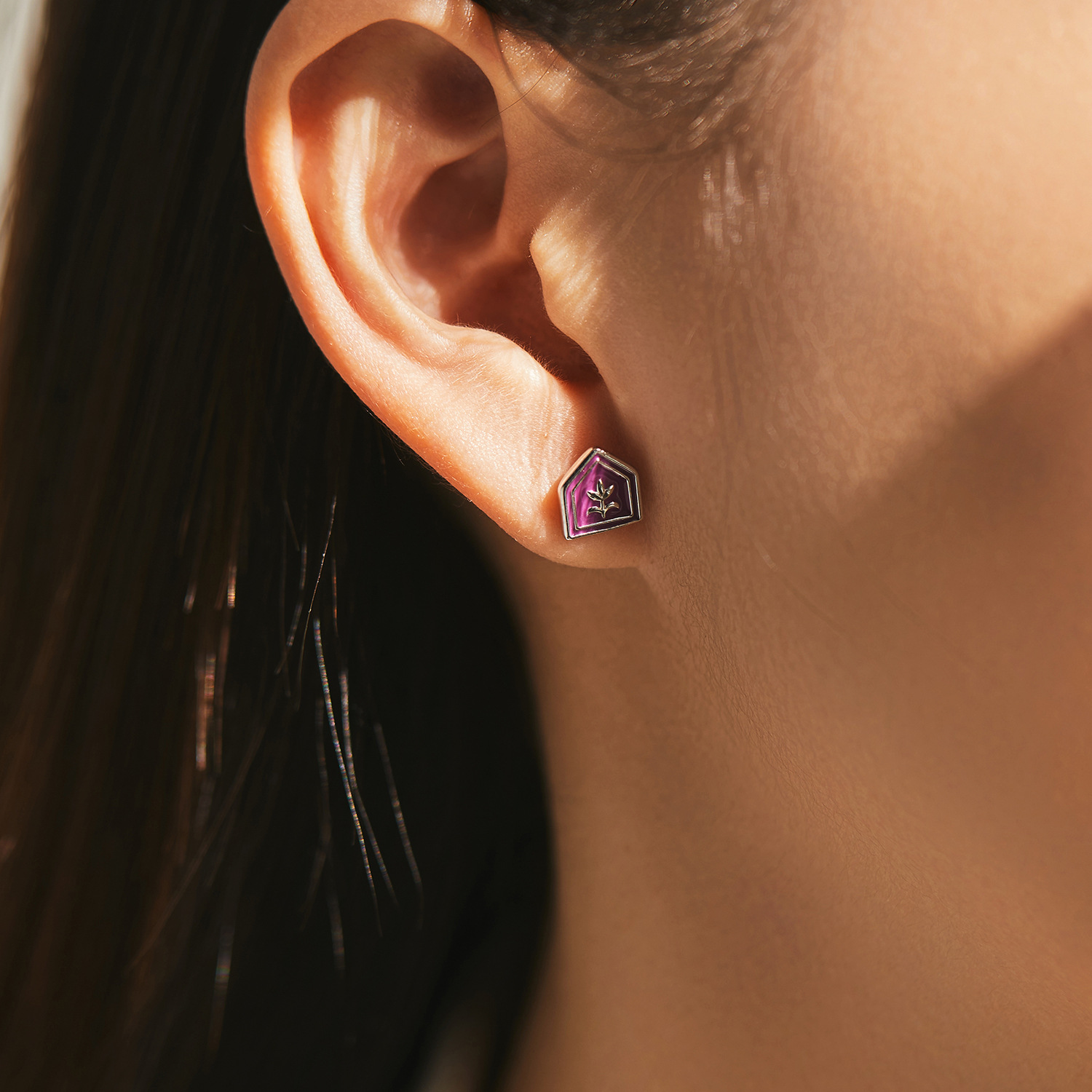 The S925 Sterling Silver Enamel Tulip Badge Earrings - Image 2