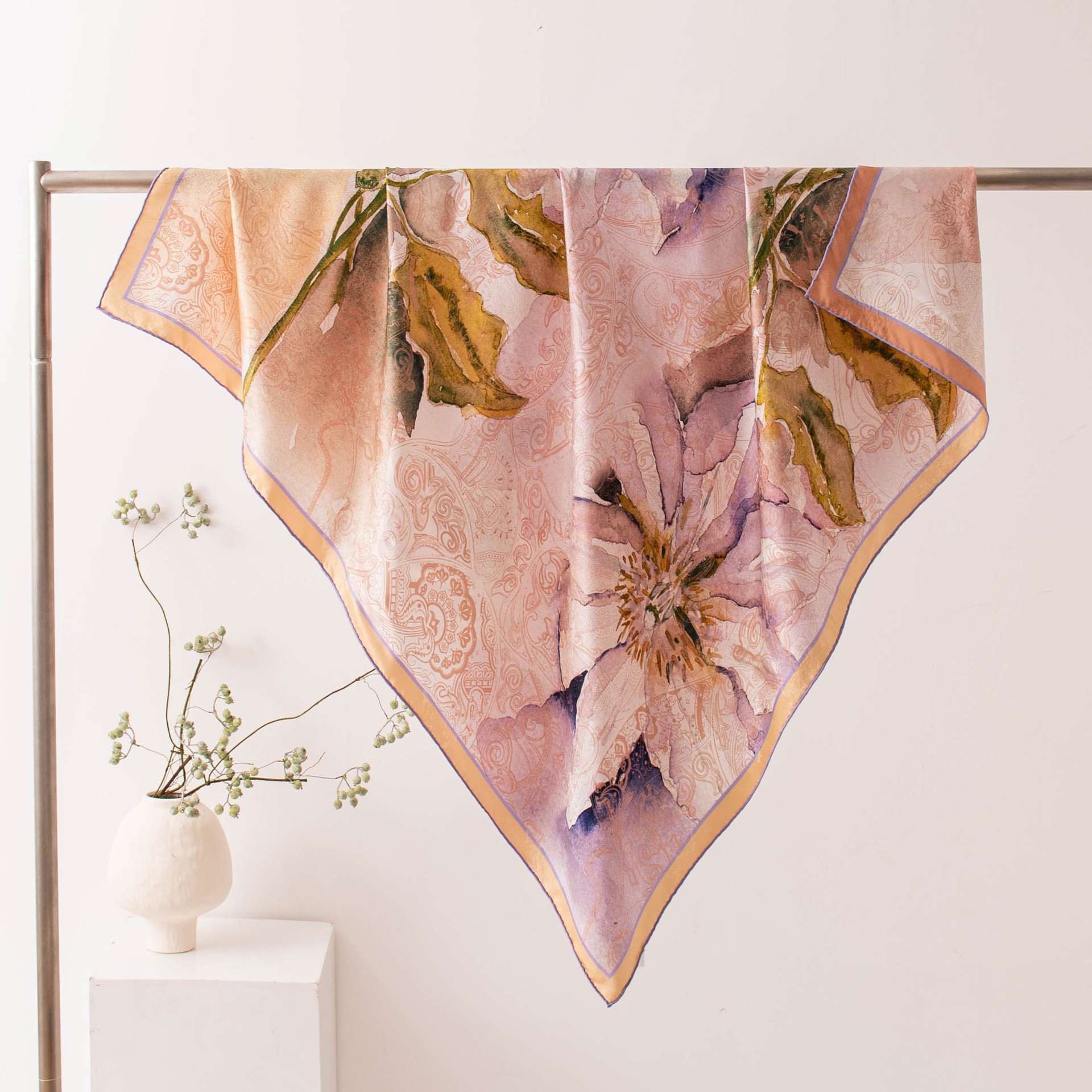 FHZ26-90372-1 Hand Rolled - Double-sided Full Branch Floral