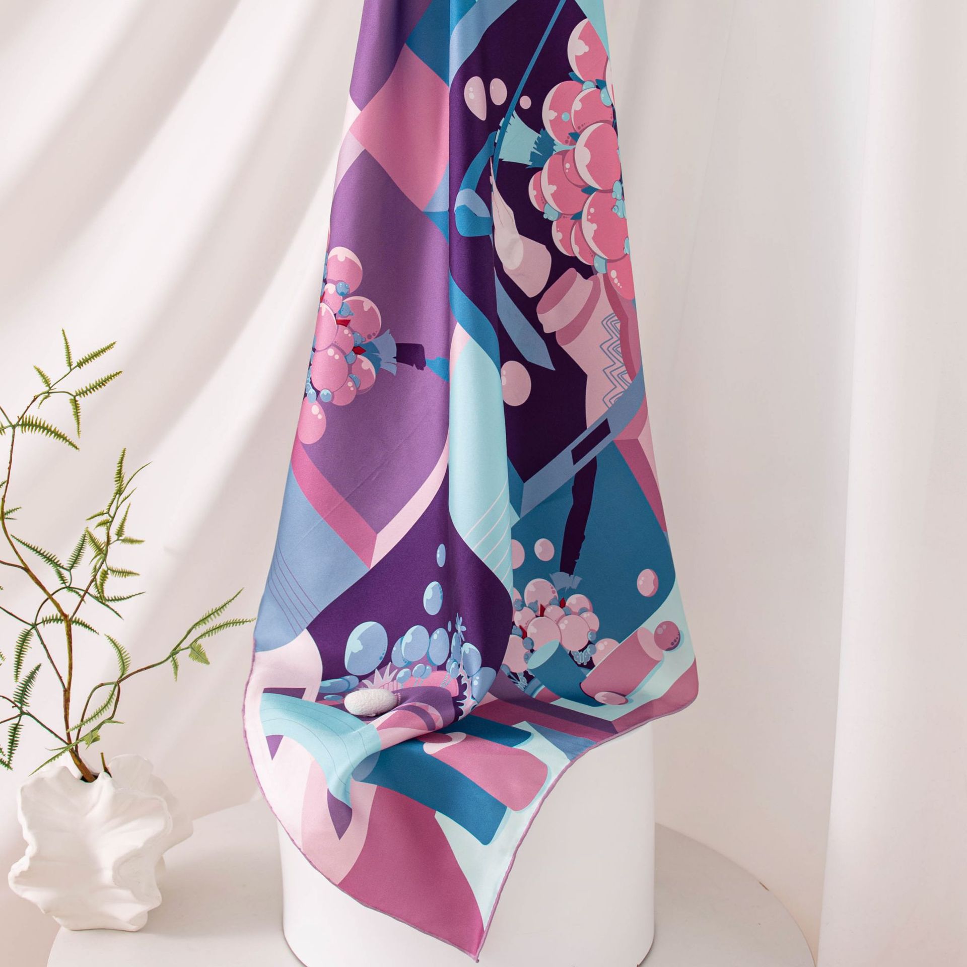 FHZ25-9823-1 Hand Rolled - Pear Garden Dream Purple