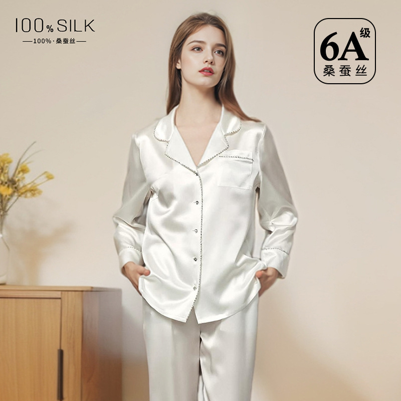 The 22 Momme 100% Mulberry Silk Pajama Set - Image 4