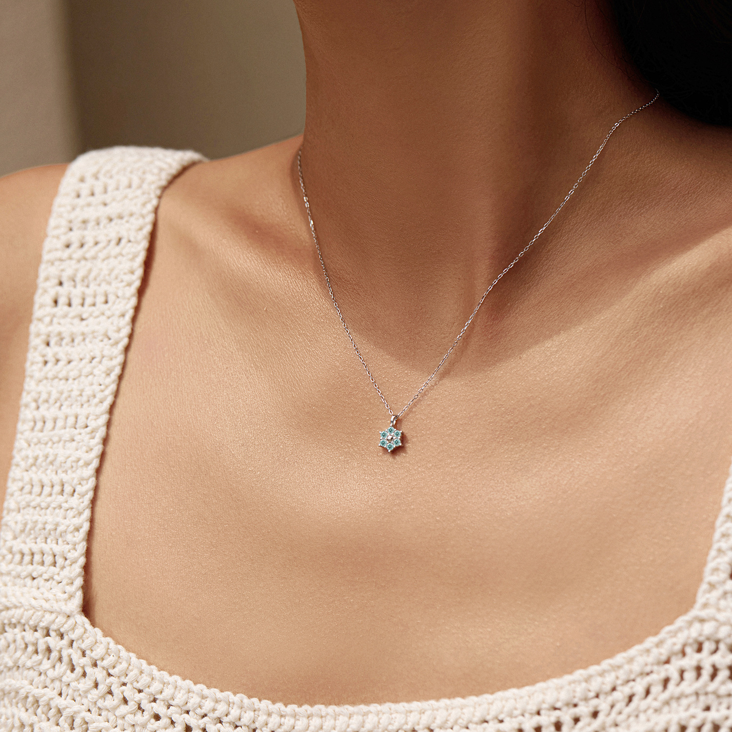 The Teal Moissanite S925 Sterling Silver Snowflake Necklace - Image 2