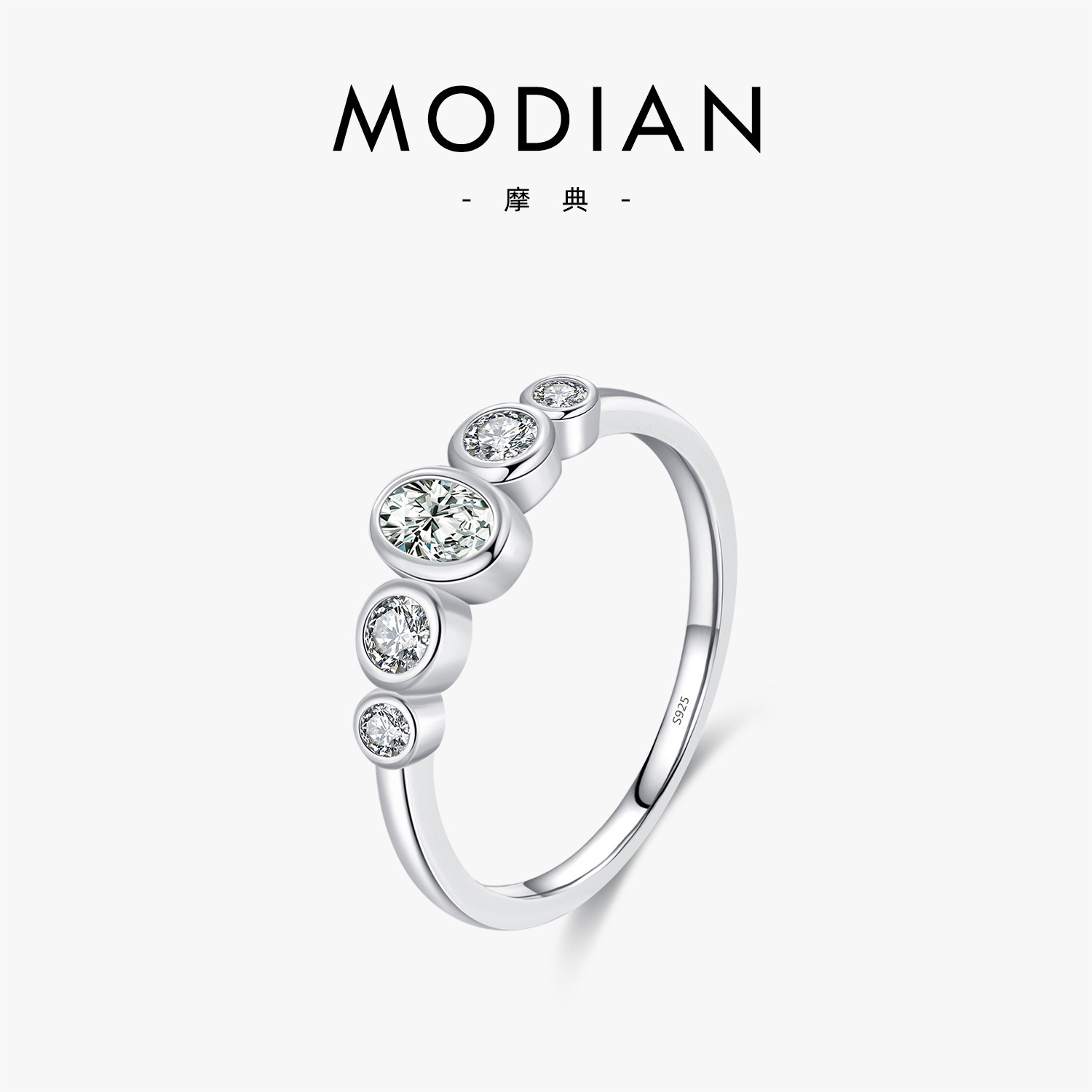 The S925 Sterling Silver Sparkling Diamond Ring