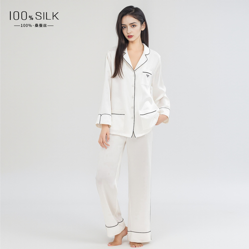 The 19 Momme 100% Mulberry Silk Lounge Set - Image 2