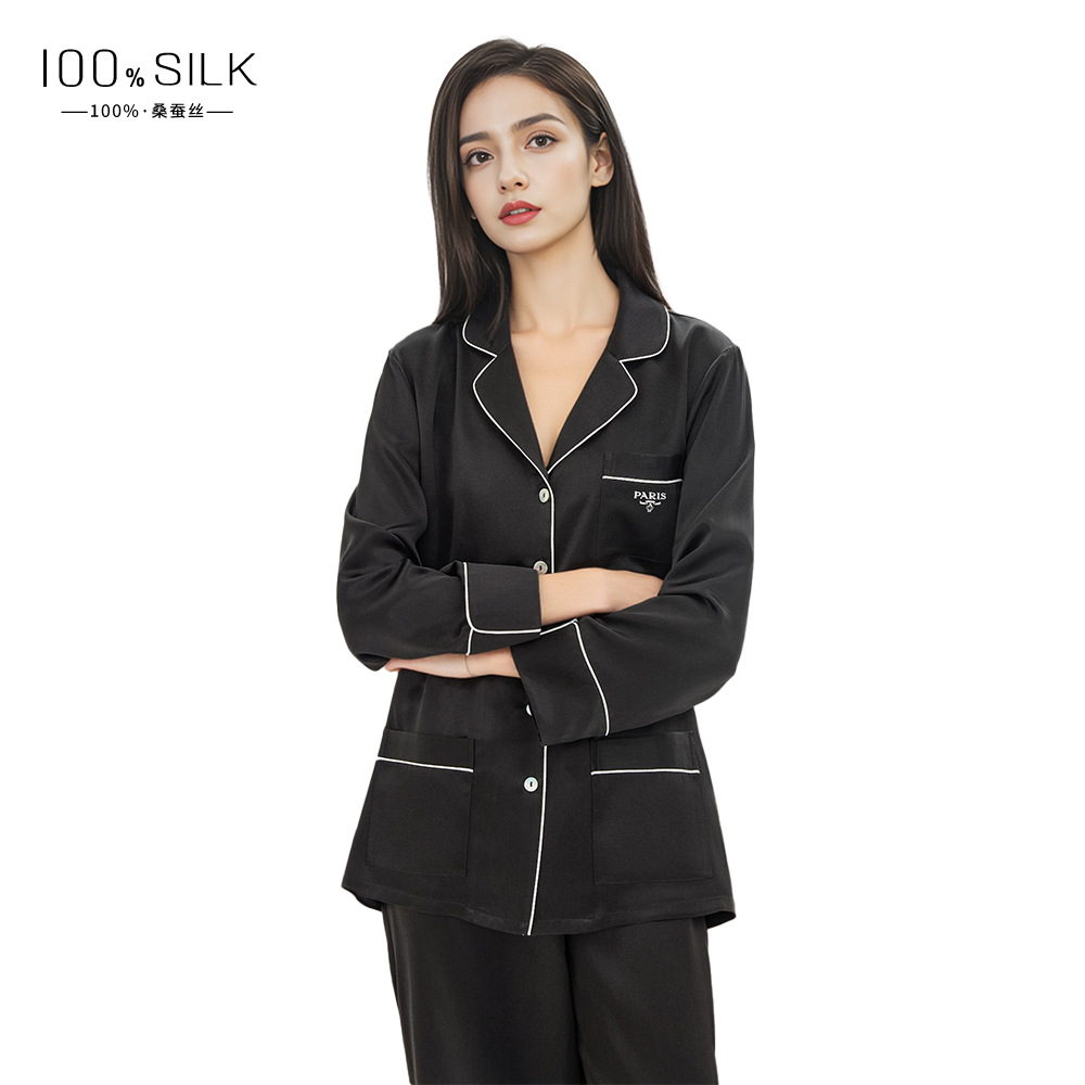 The 19 Momme 100% Mulberry Silk Lounge Set - Image 5