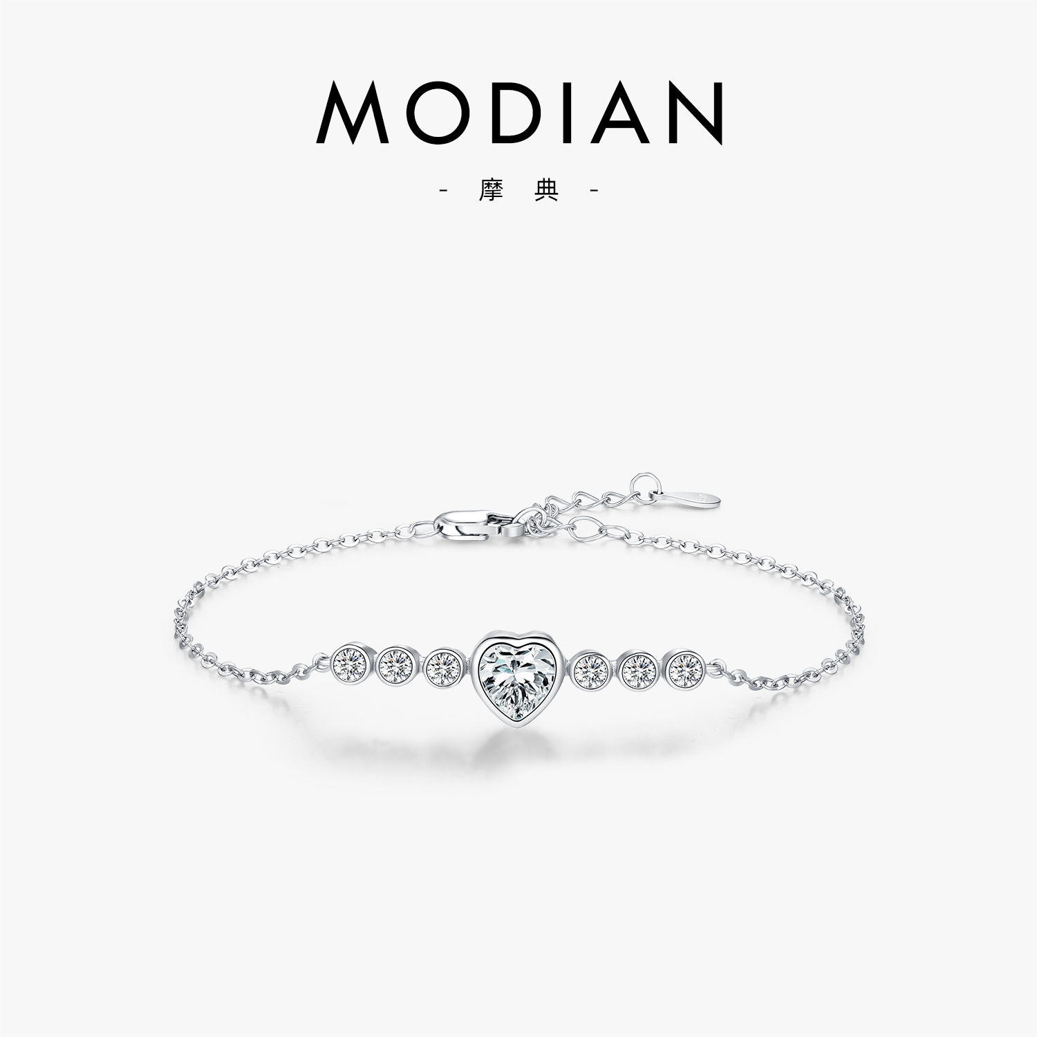 The S925 Sterling Silver Moissanite Heart Bracelet