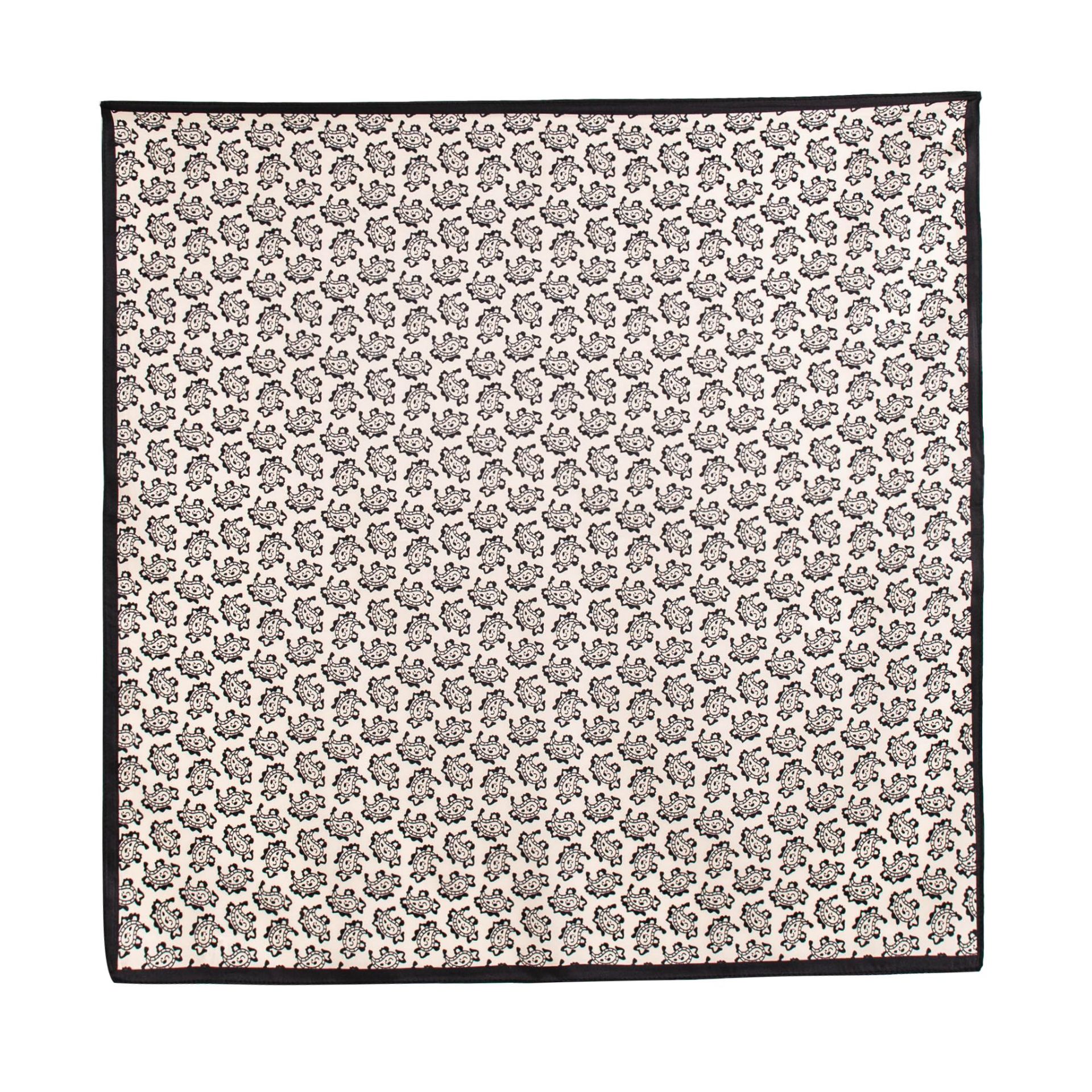 FHZ26-90606-4 Black Paisley