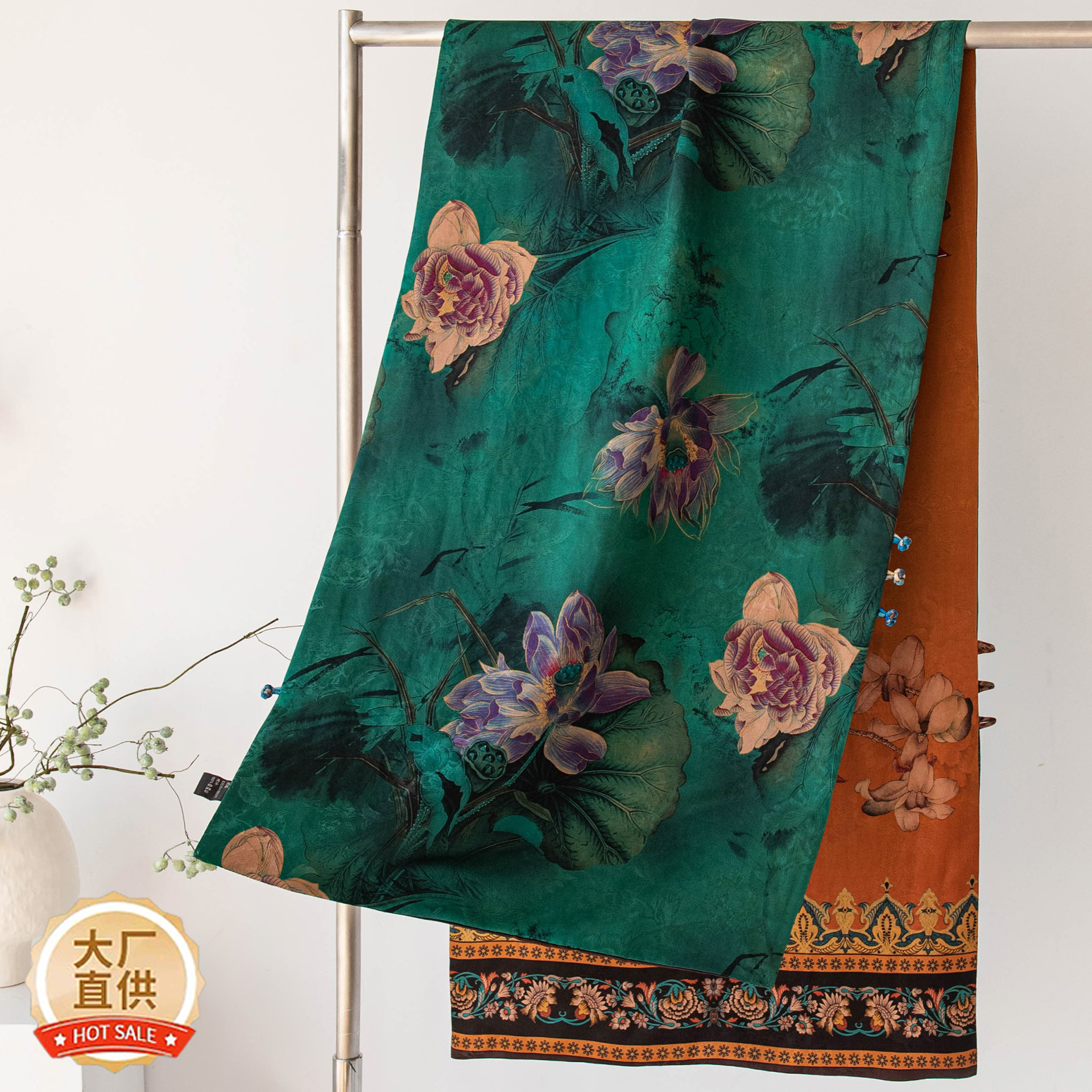 The Double-Layer Jacquard Silk Scarf with Gift Box