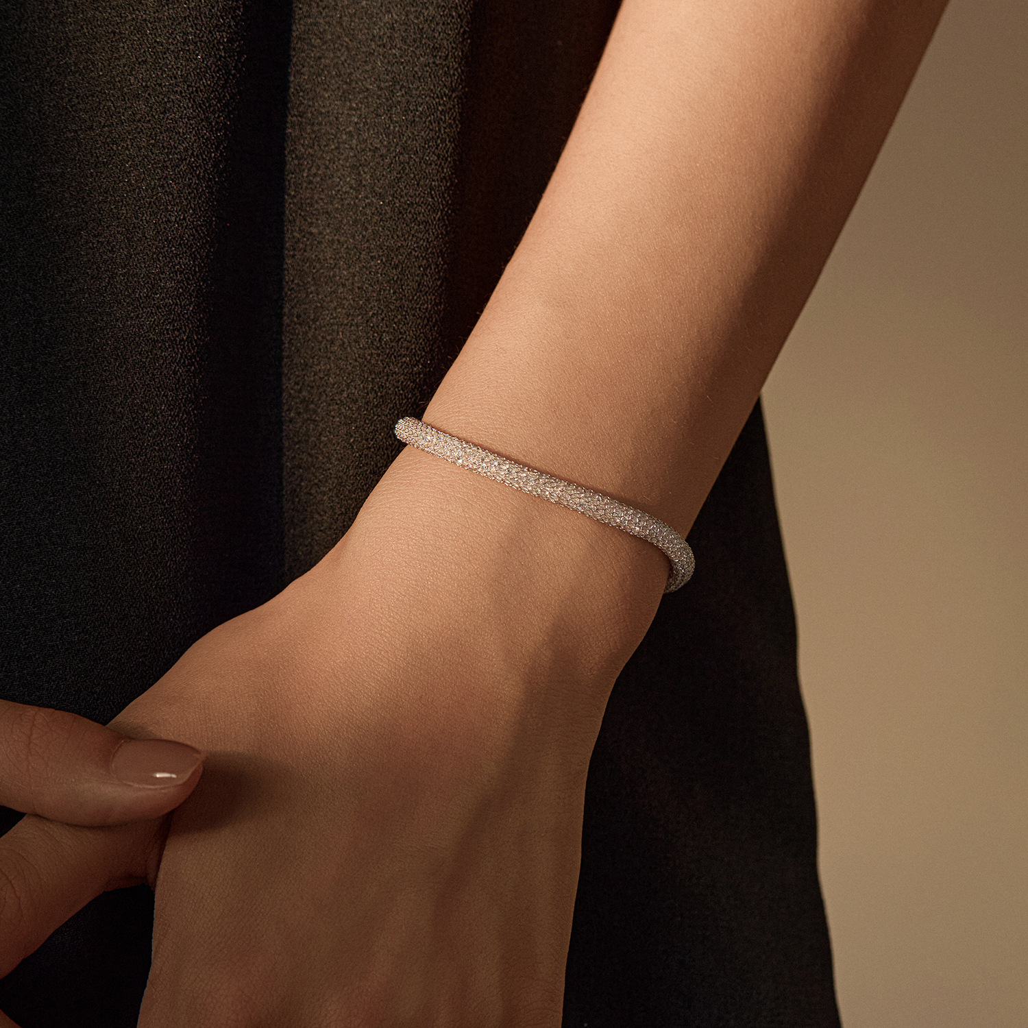 The S925 Sterling Silver Woven Mesh Bracelet - Image 2