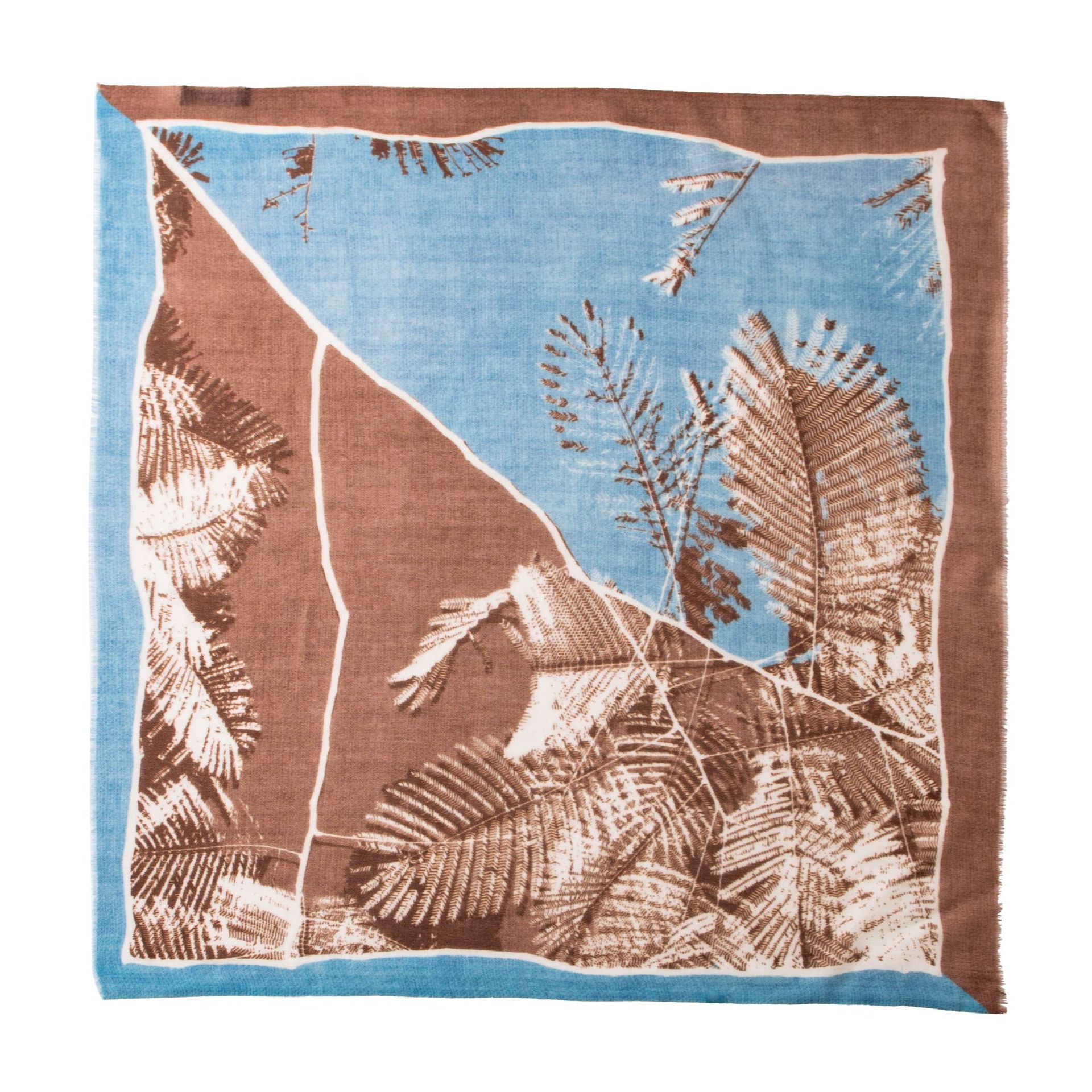 FHY25-7089-1 Blue-Brown Leaves
