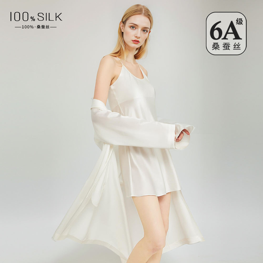 The 100% Mulberry Silk Sleep Dress and Robe Set - Image 4