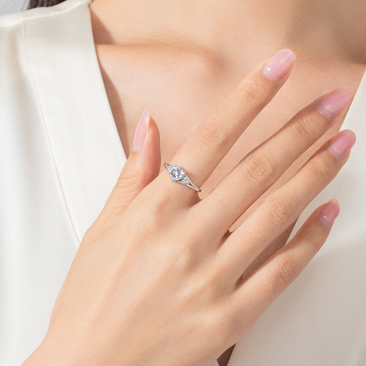 The S925 Sterling Silver Crown Heart Zirconia Ring - Image 2
