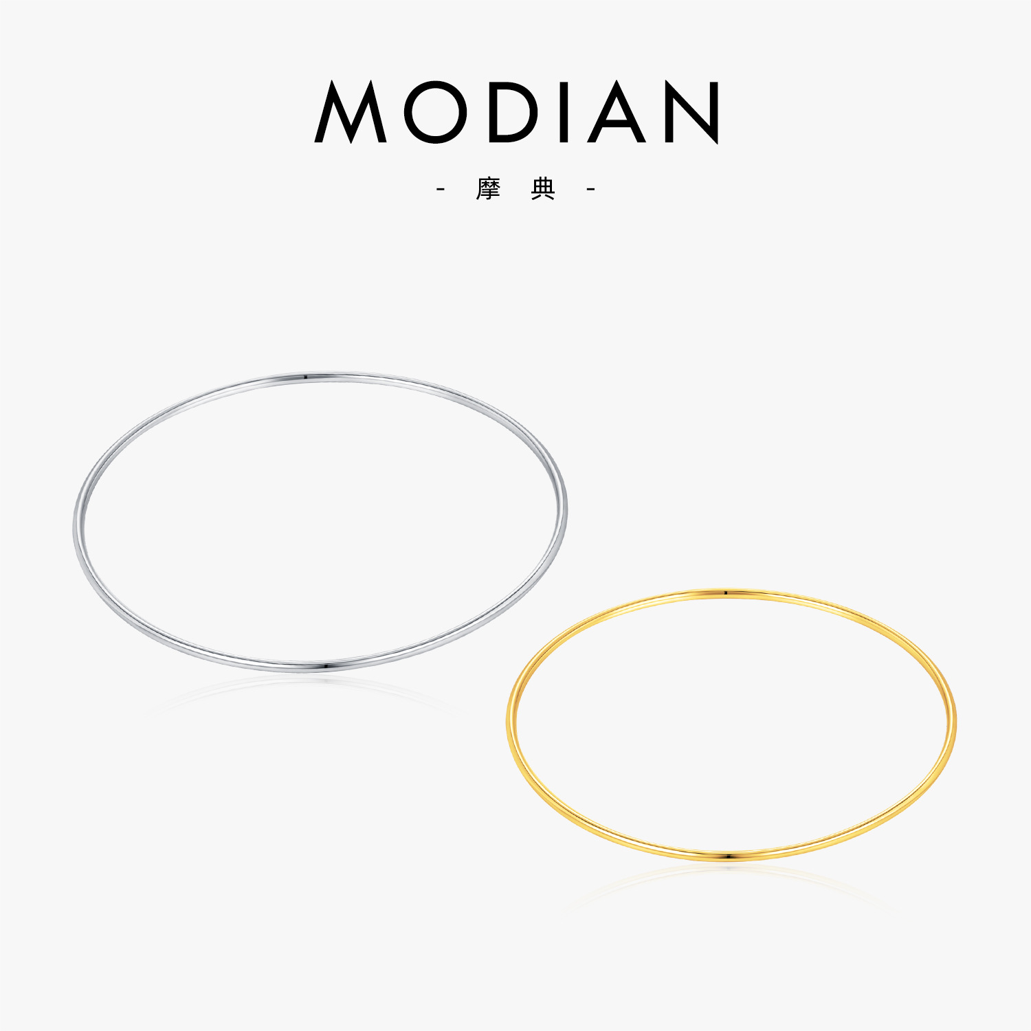The S925 Sterling Silver Smooth Bangle
