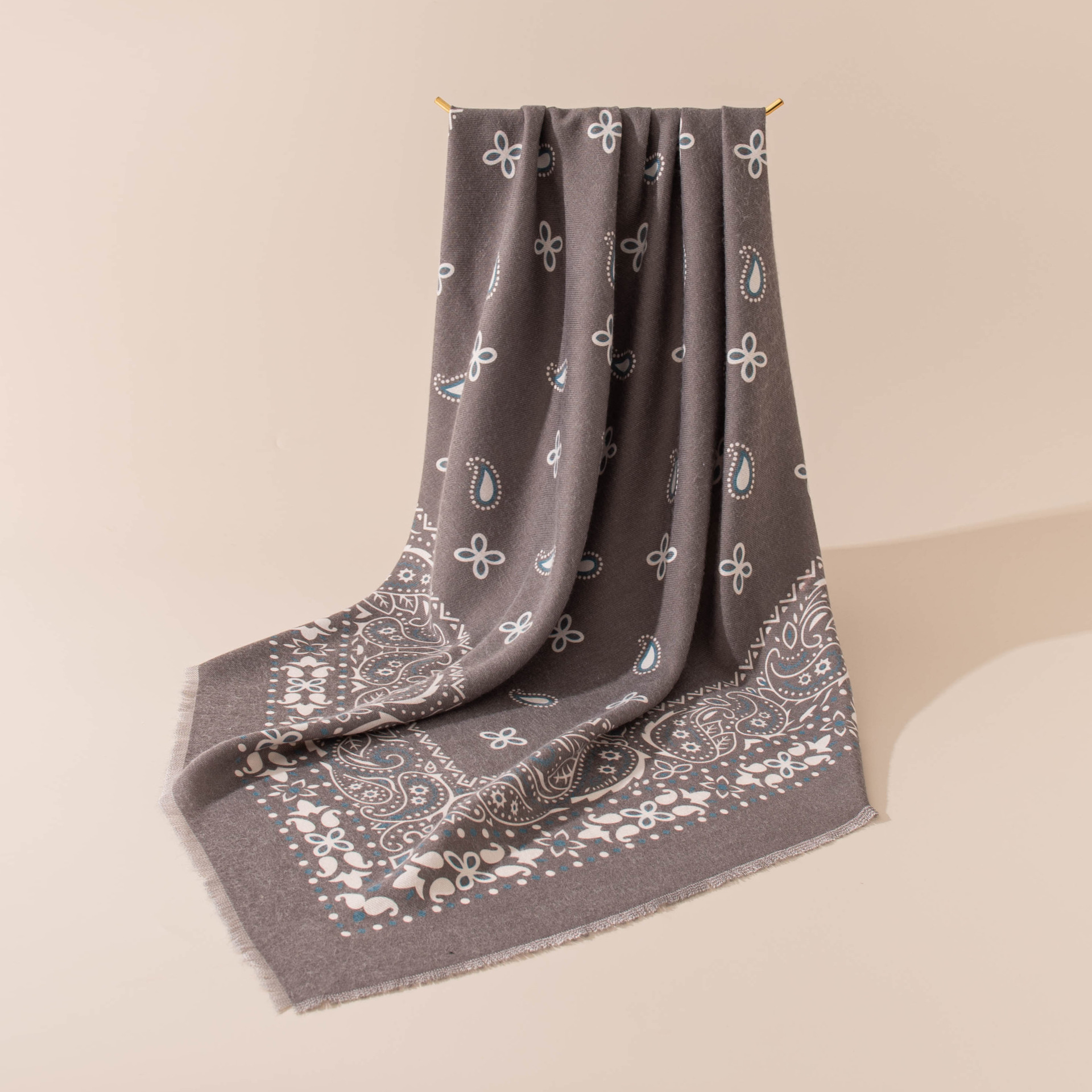 FH26-6111-4 Olive Green Paisley