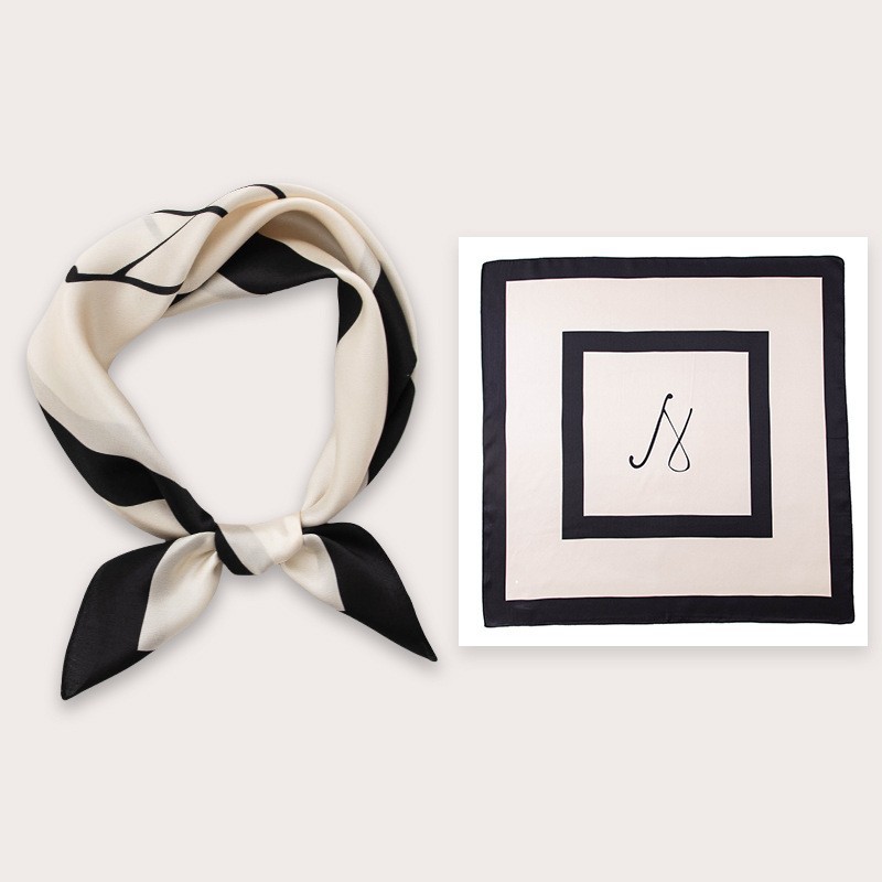 FHZ25-9527-1 Black and White Greek Key