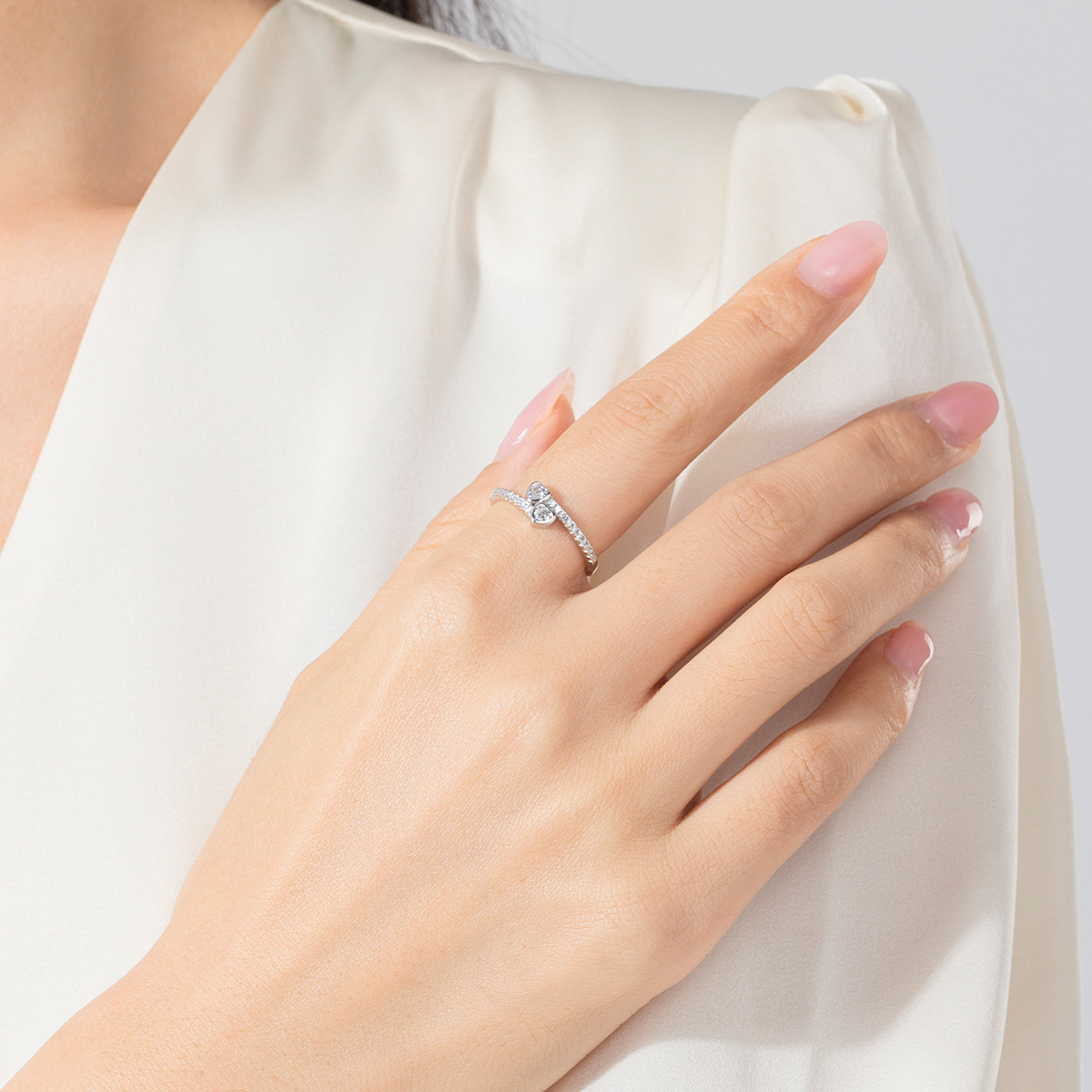 The Sterling Silver Zircon Heart Ring - Image 2