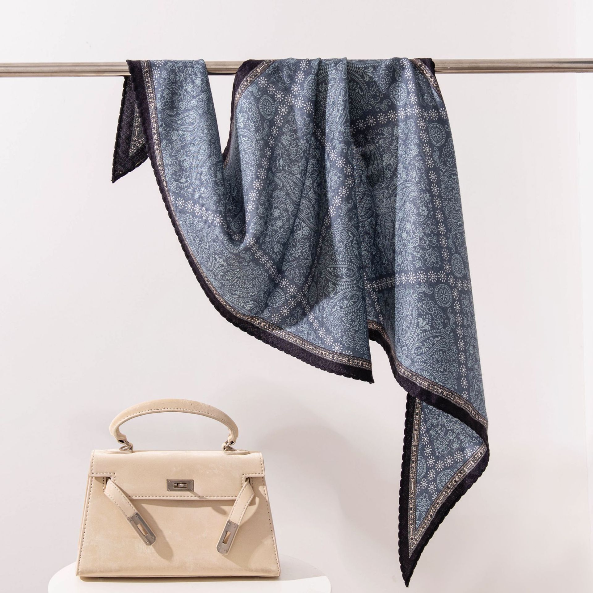 The Blue Silk Wool Scarf with Lace Trim - Image 2