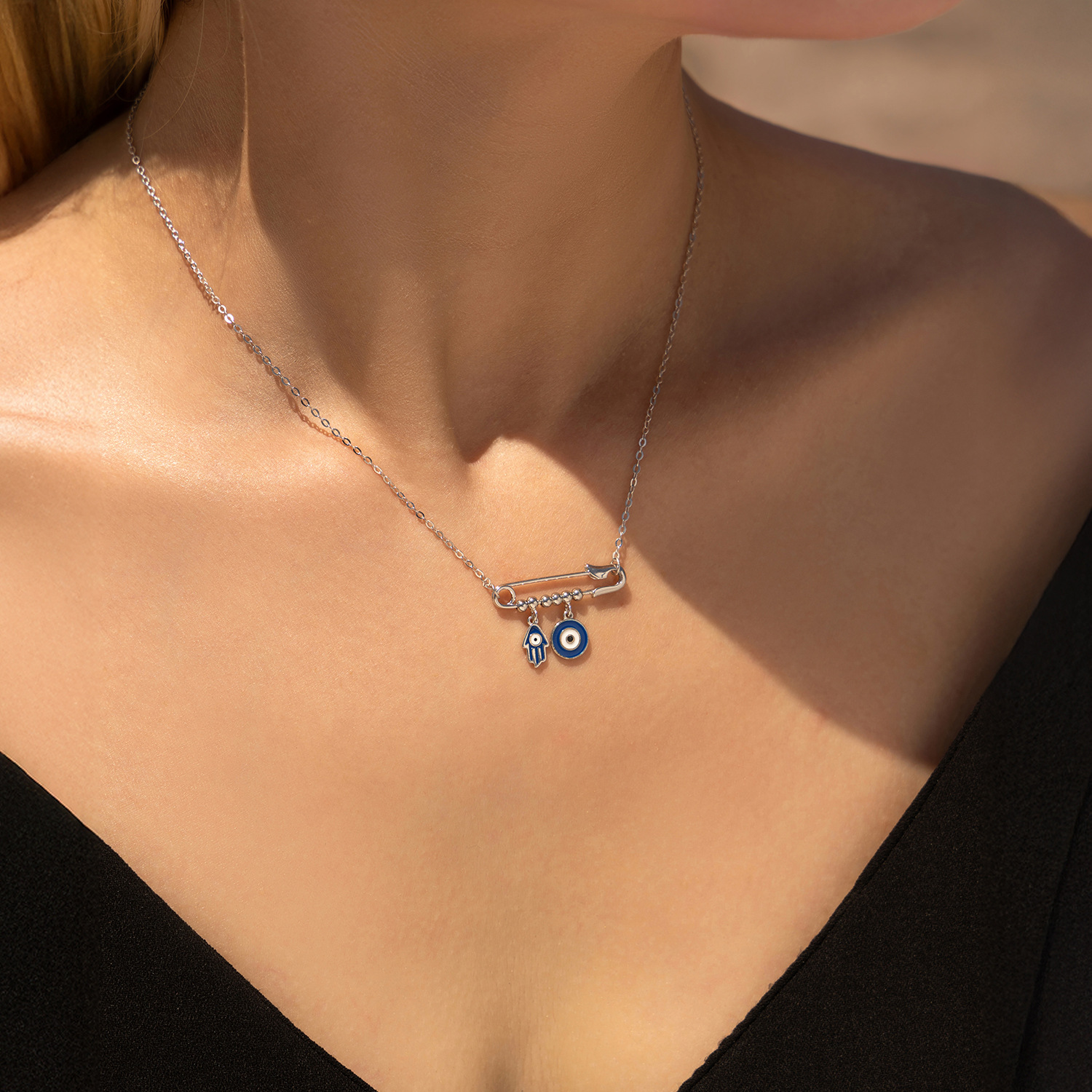 The S925 Sterling Silver Cute Paperclip Collarbone Necklace - Image 2