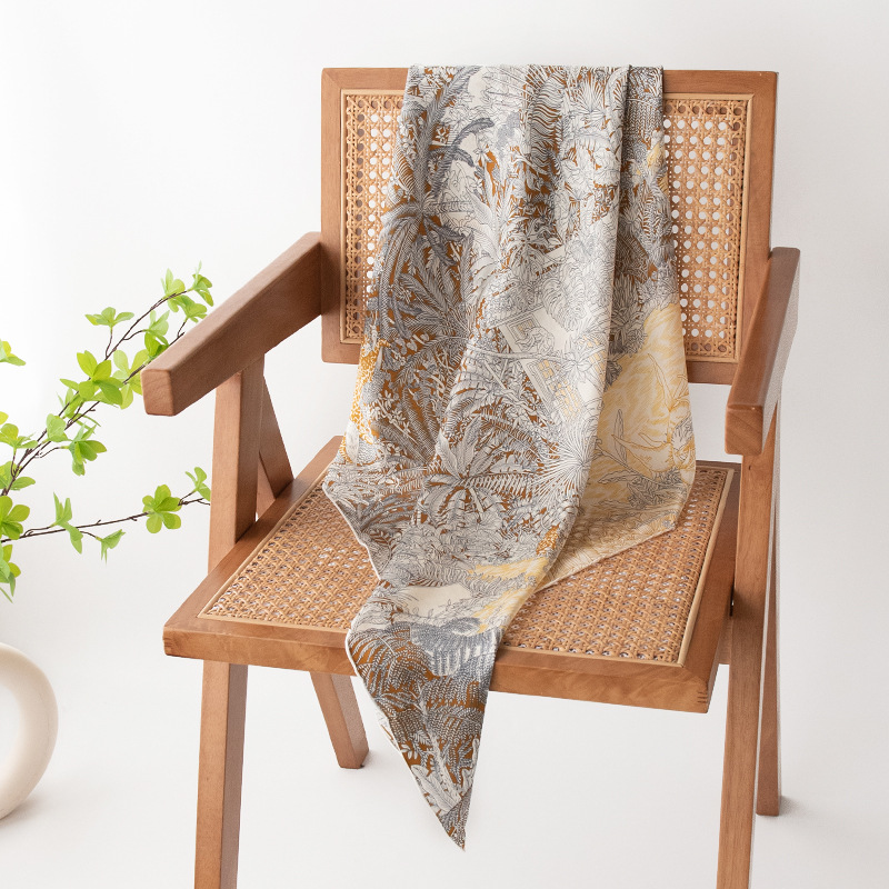 The Mulberry Silk Shawl in Gift Box - Image 4