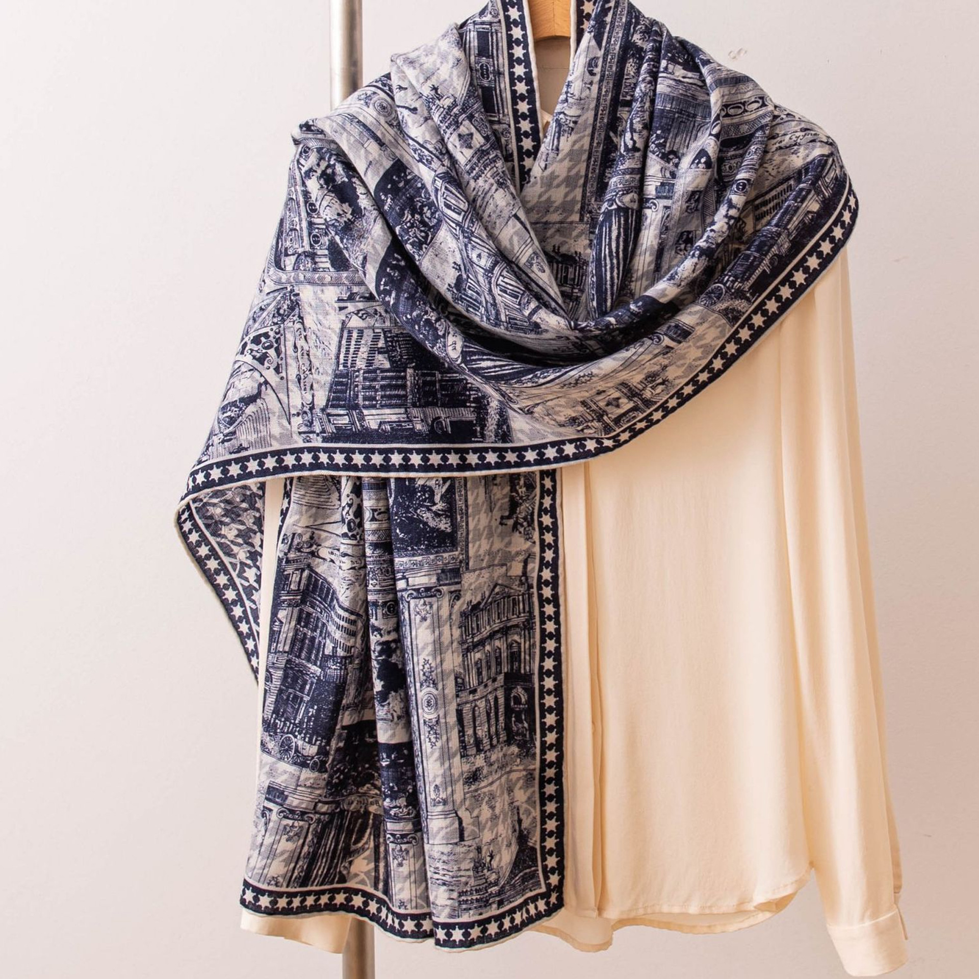 The Hand-Rolled Double-Sided Silk Wool Pashmina Shawl