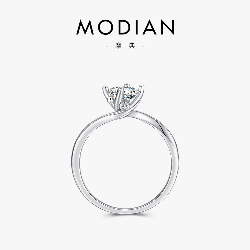 The S925 Sterling Silver Sparkling Ring