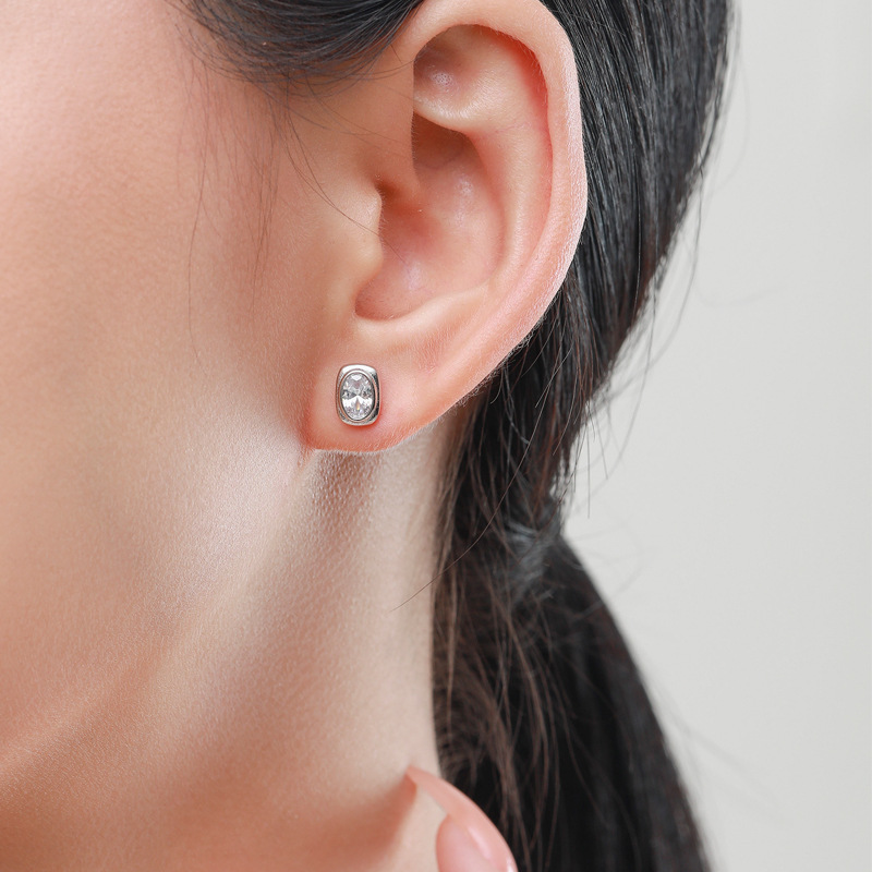 The S925 Silver Engagement Ring, Necklace, and Earring Set - Image 3