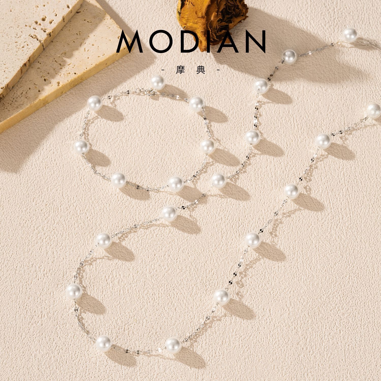 The S925 Sterling Silver Crystal Pearl Necklace and Bracelet
