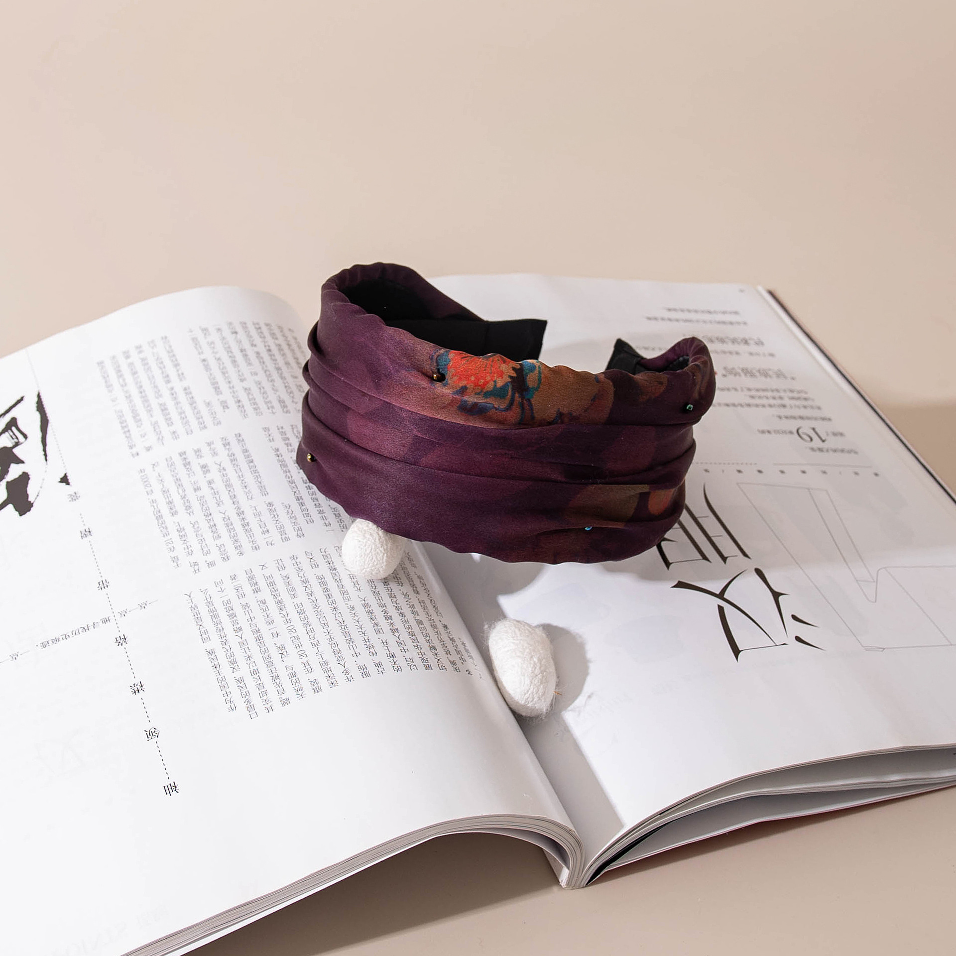 The Silk Wide Edge Anti-Slip Hair Hoop