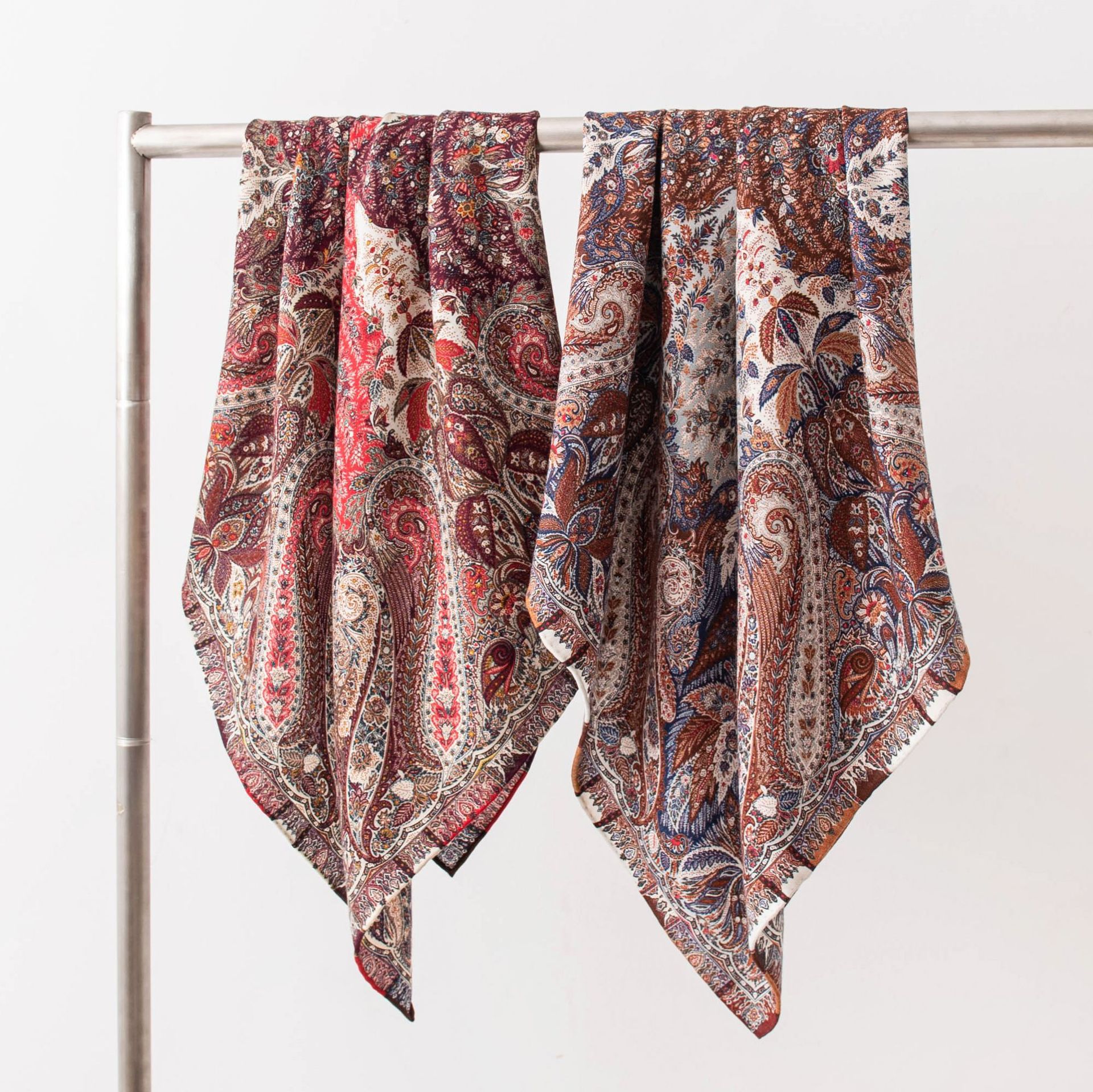 The Vintage Silk Wool Scarf - Image 2