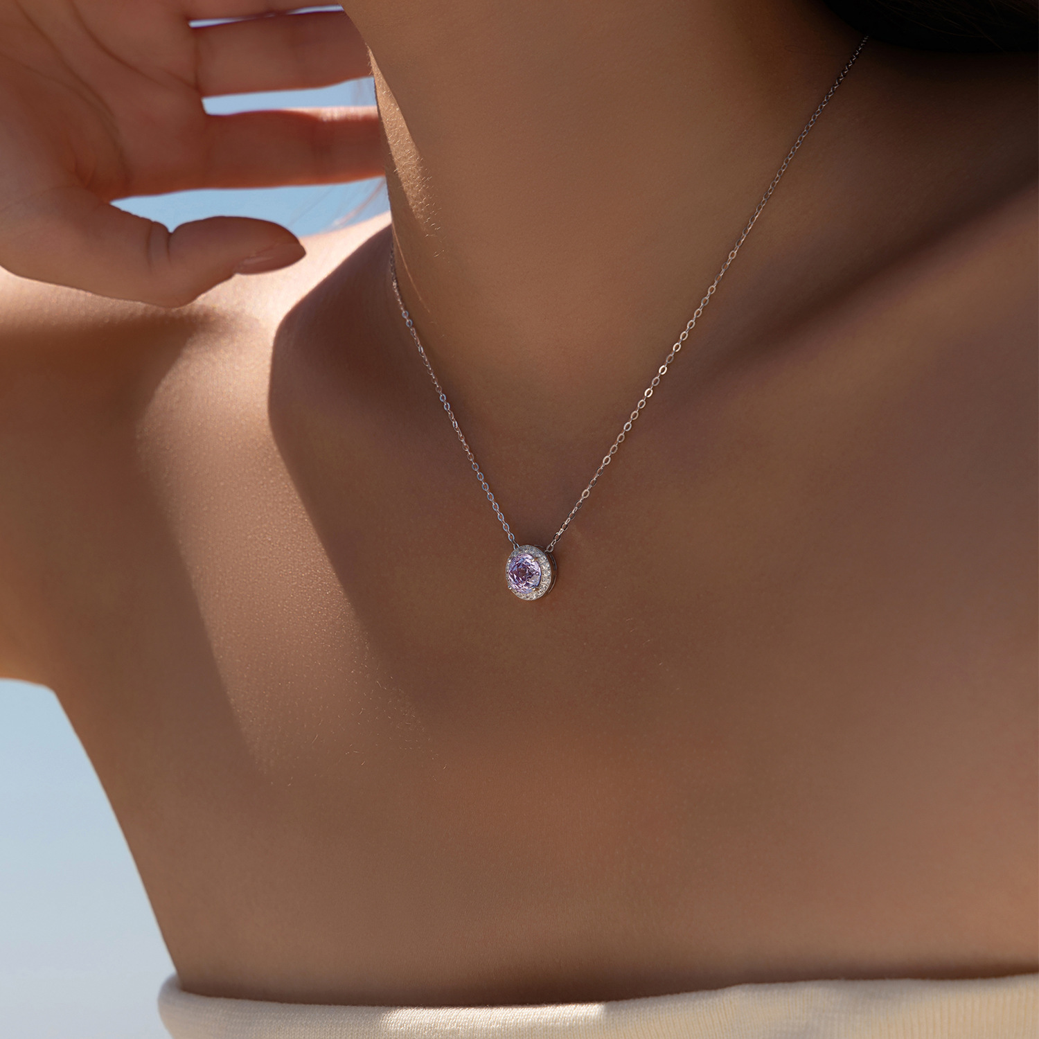 The S925 Silver Rose Cut Lavender Crystal Pendant Necklace - Image 2