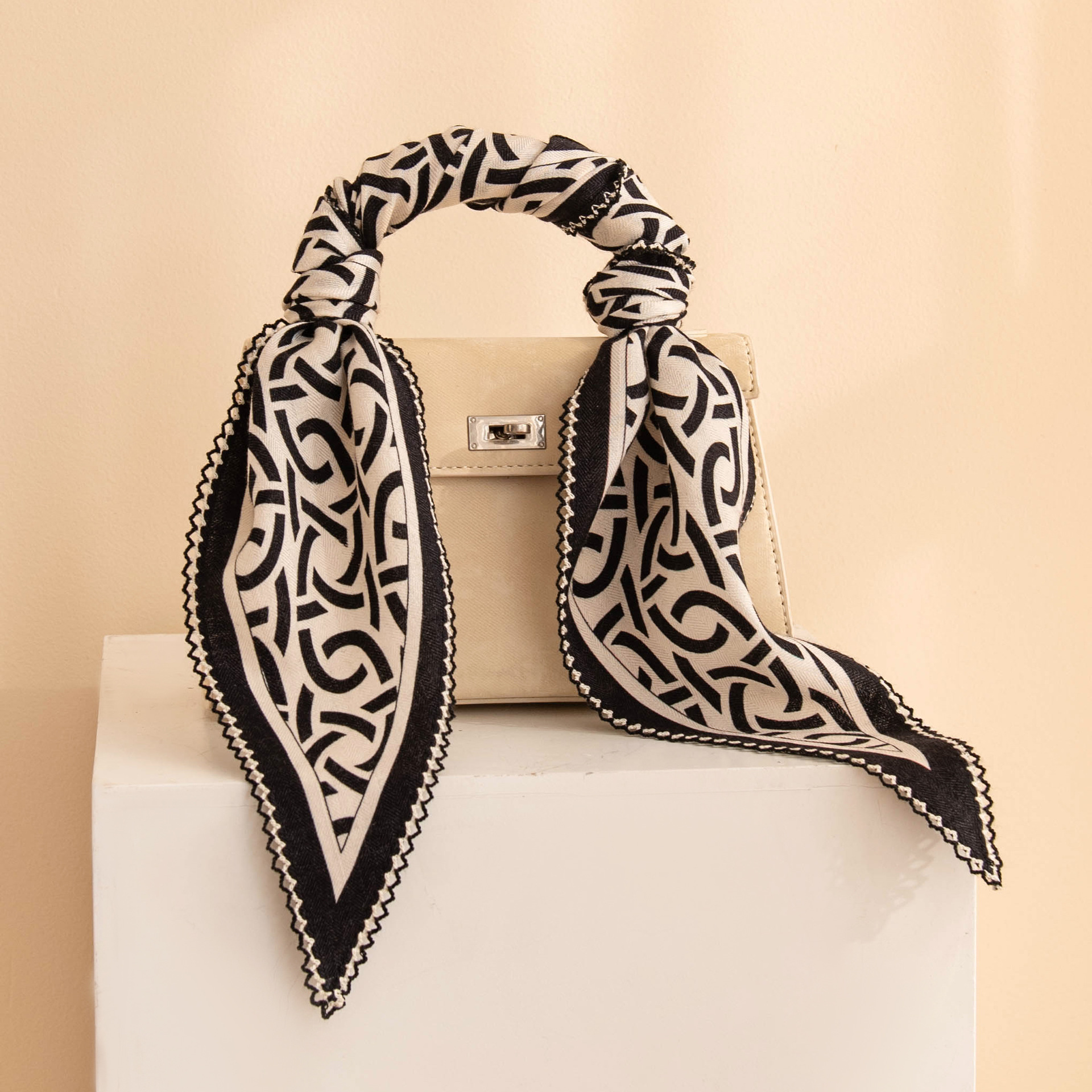 The Silk Wool Diamond Shawl with Lace - Image 4