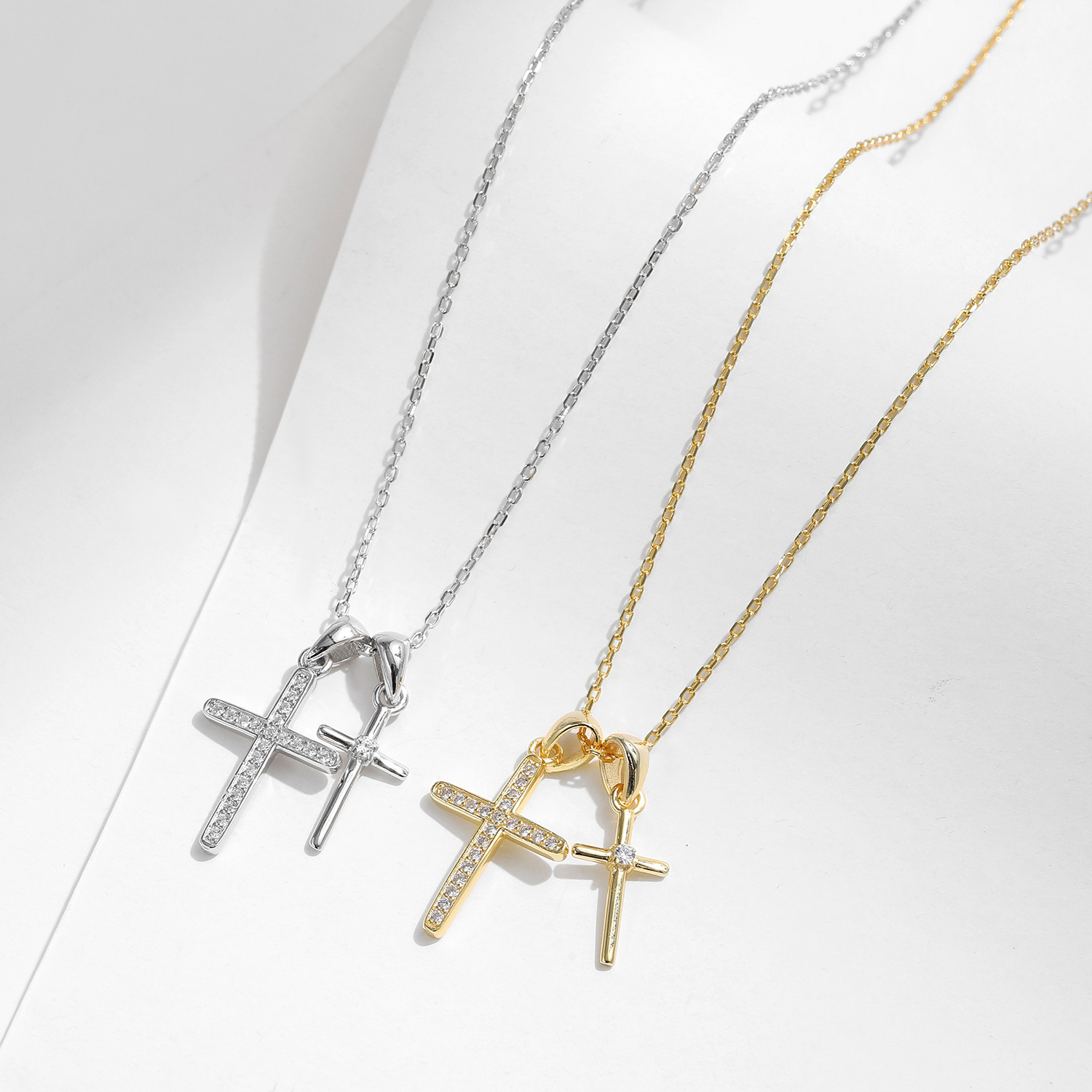 The S925 Silver Double Cross Diamond Collarbone Chain - Image 4