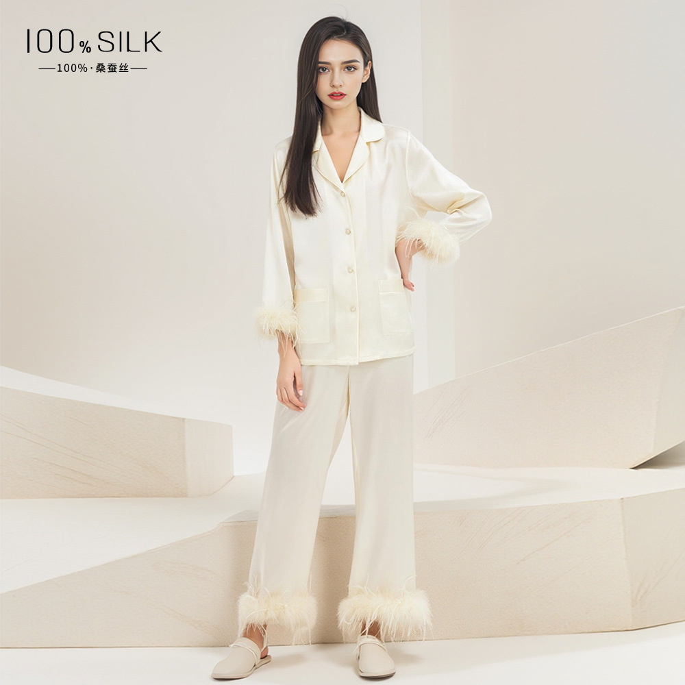 The 19 Momme 100% Mulberry Silk Pajama Set - Image 4