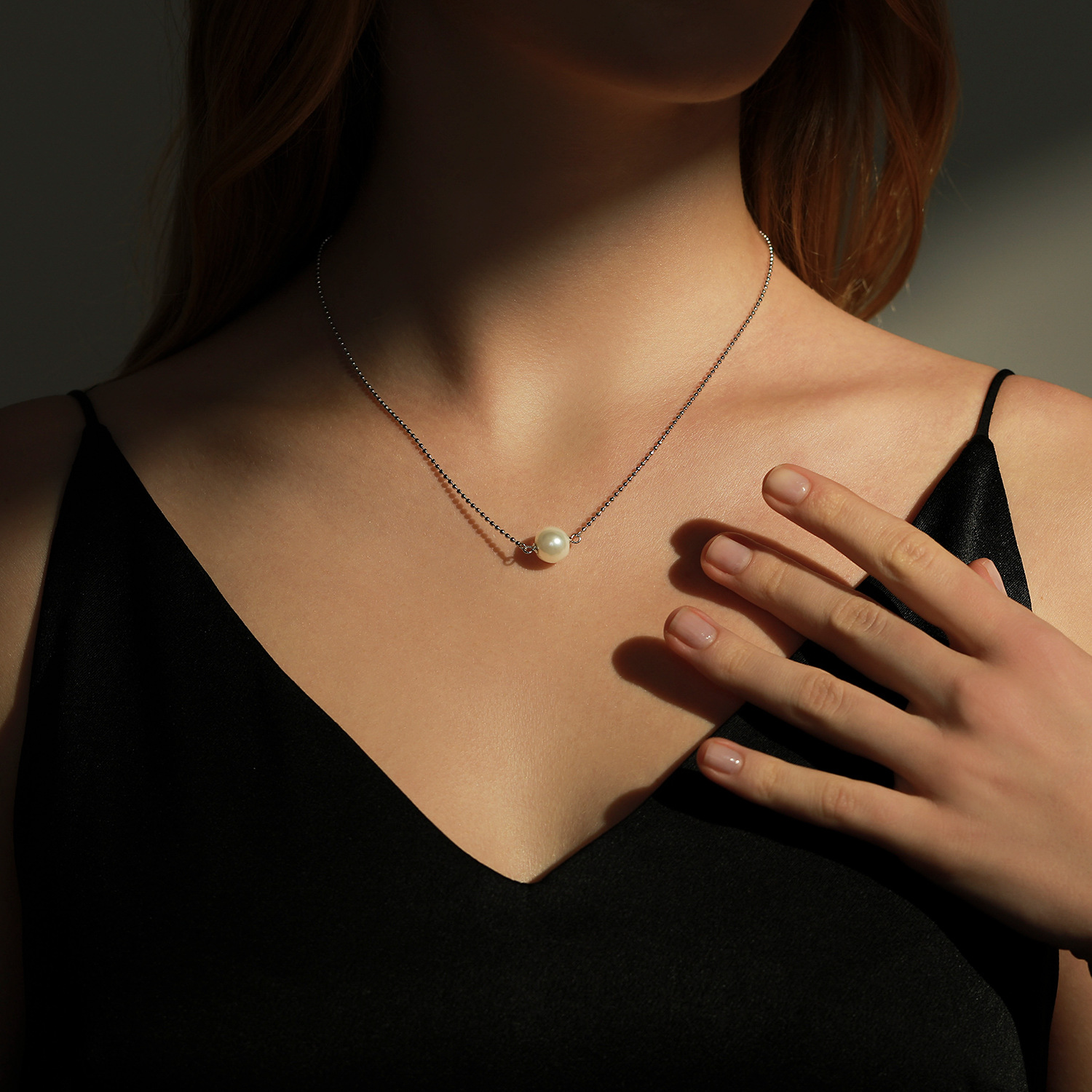 The S925 Sterling Silver Pearl Pendant Collarbone Necklace - Image 2