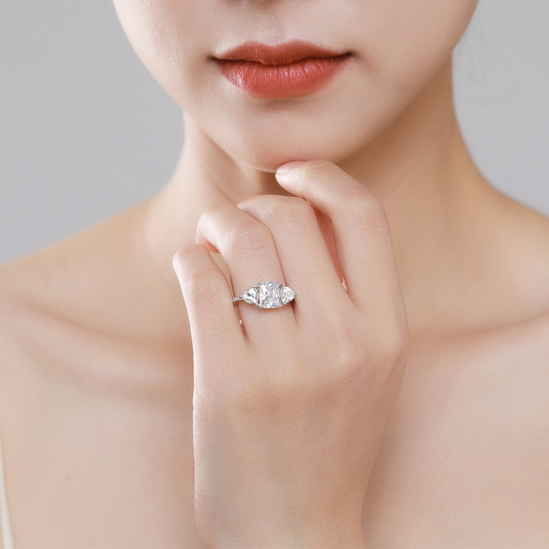 The S925 Sterling Silver Cubic Zirconia Engagement Ring - Image 3