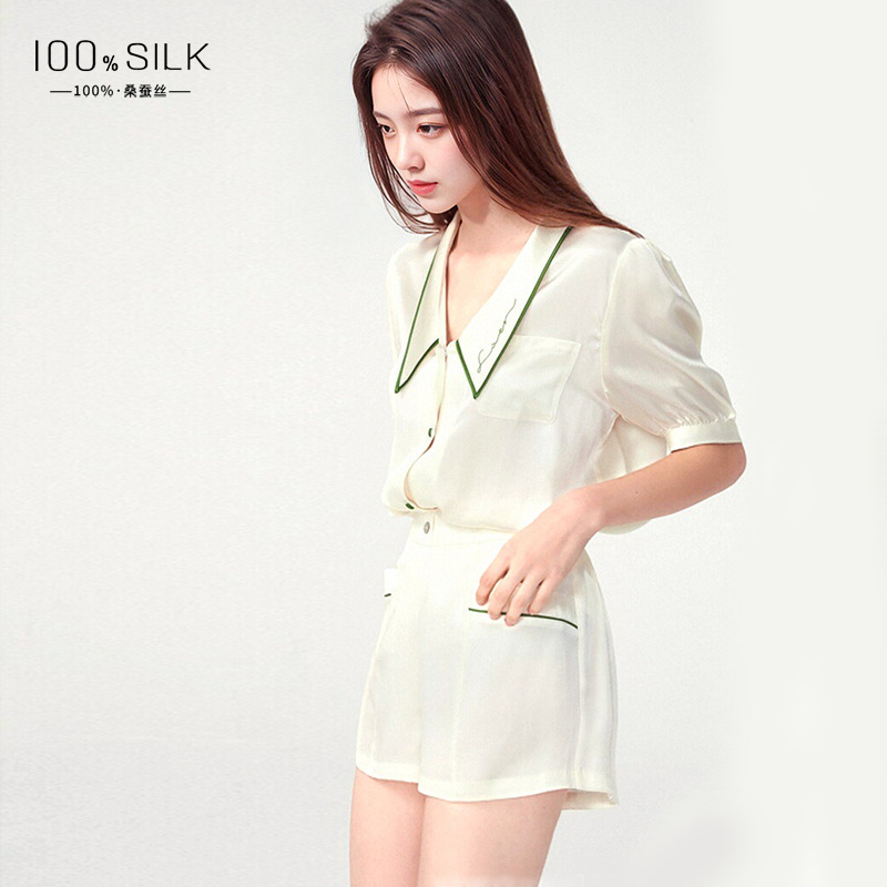 The 100% Mulberry Silk Short Sleeve Short Pajama Set - Image 4