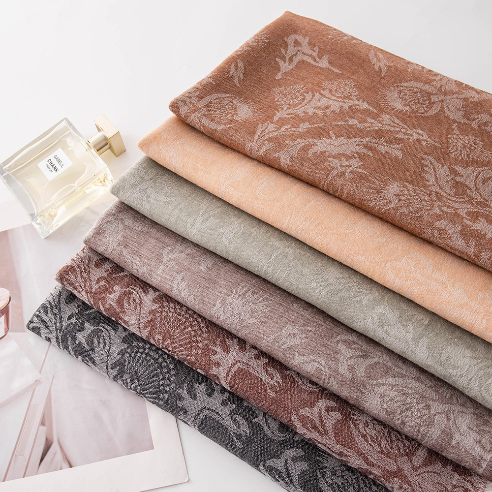 The 100% Cashmere Paisley Jacquard Shawl - Image 2