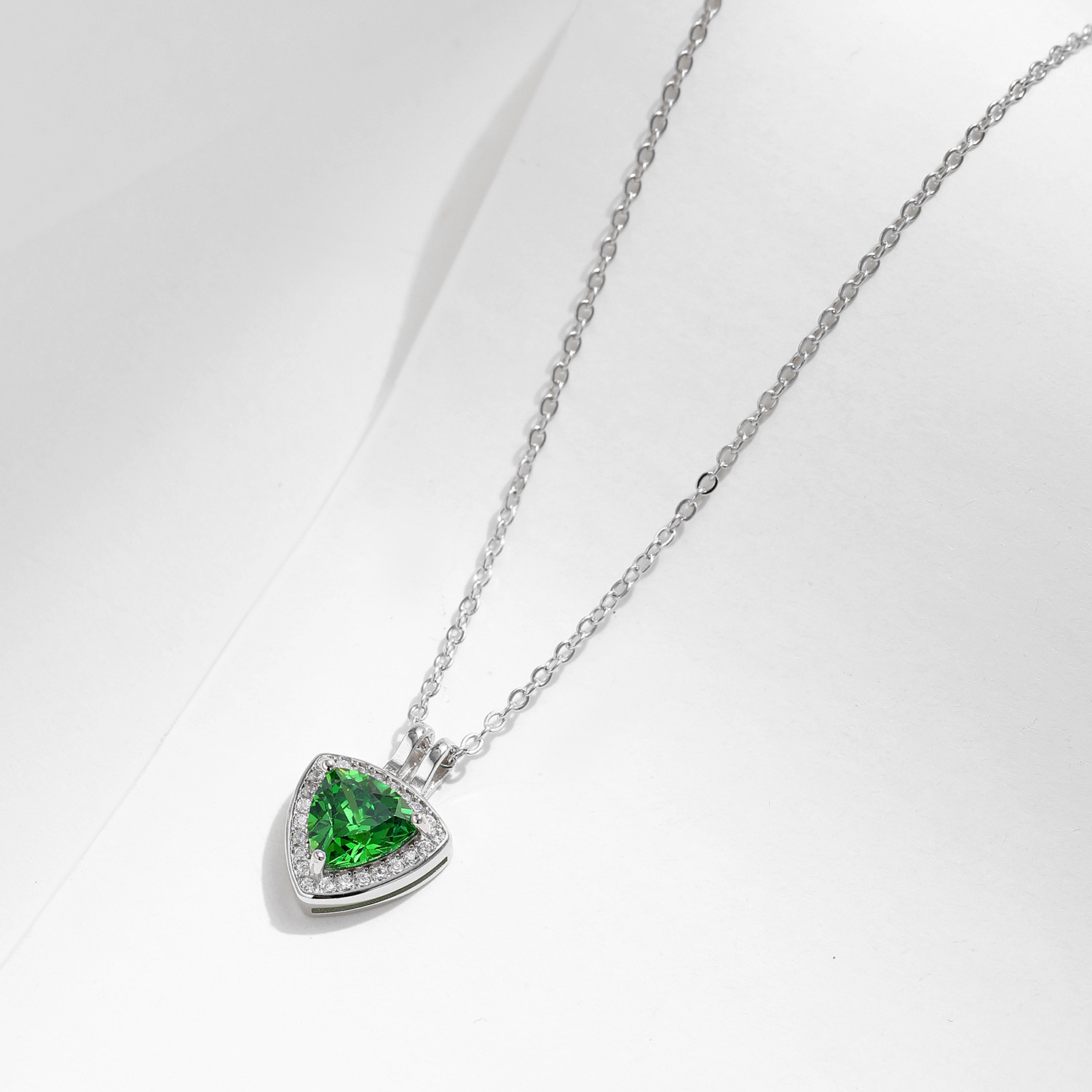 The S925 Sterling Silver Emerald Geometric Pendant Necklace - Image 4