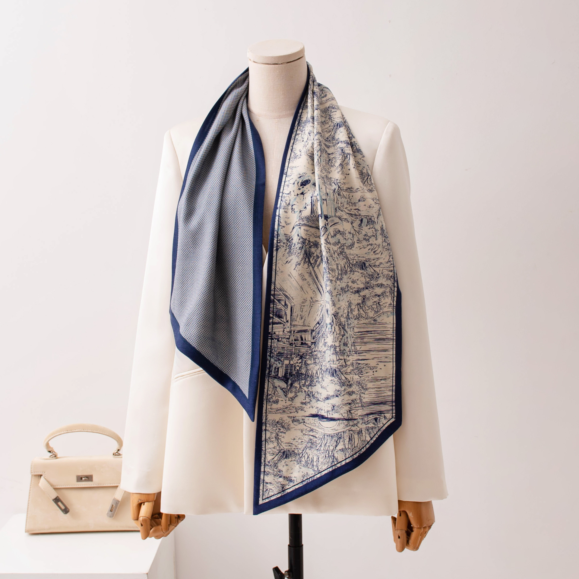 The Double-Layer Silk Wool Neck Warmer