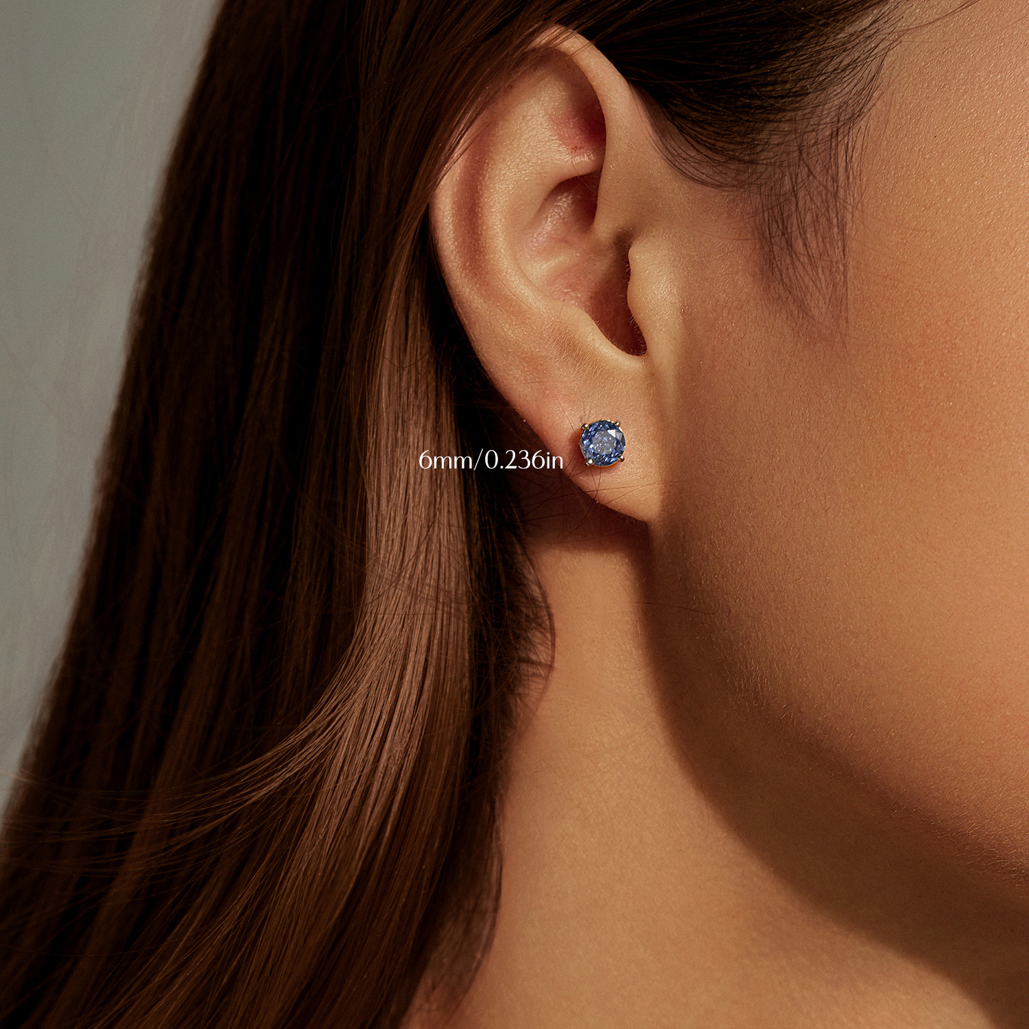 The S925 Sterling Silver Tanzanite Stud Earrings - Image 3